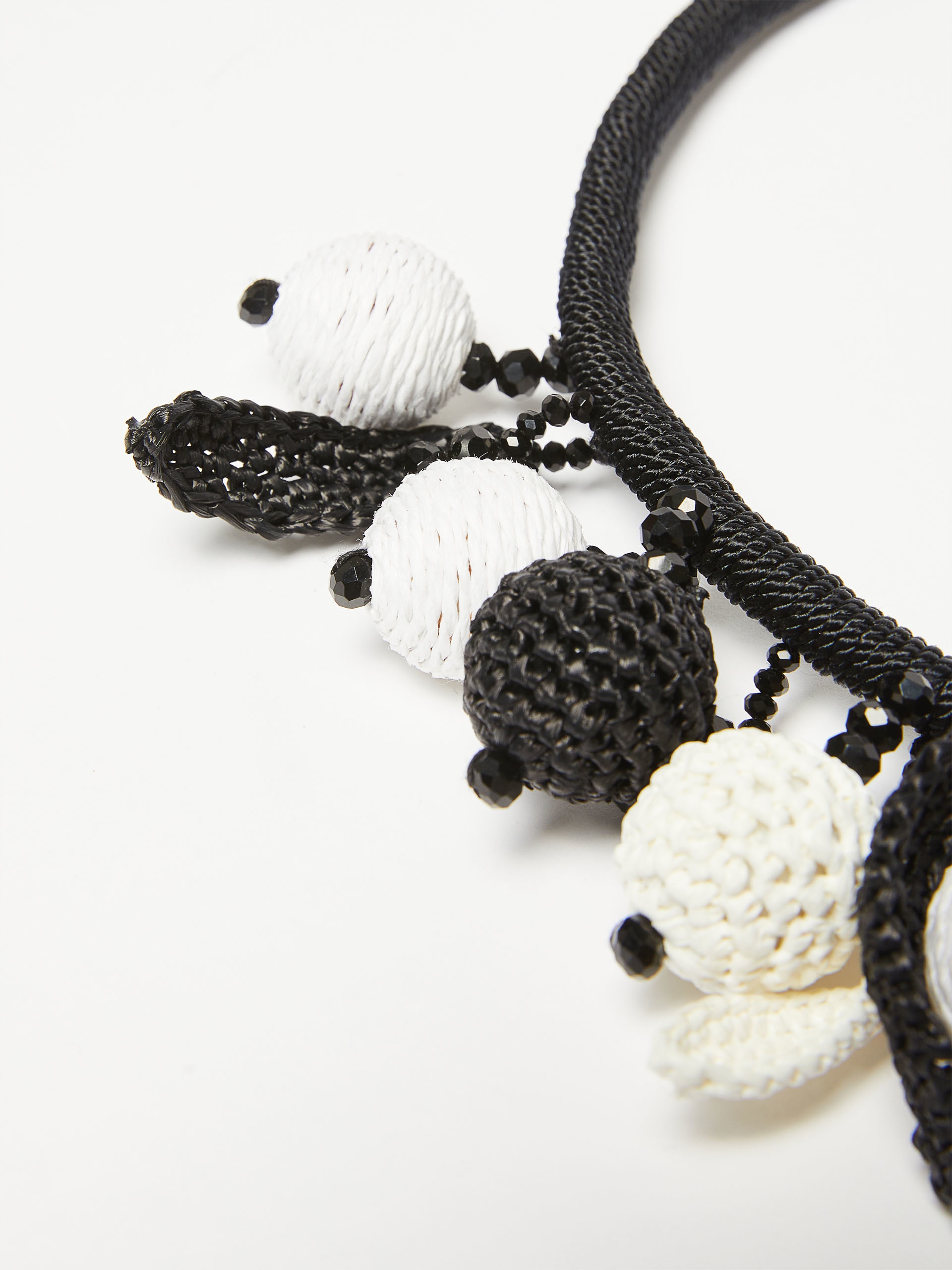 LUPPOLO Paper yarn necklace - 2