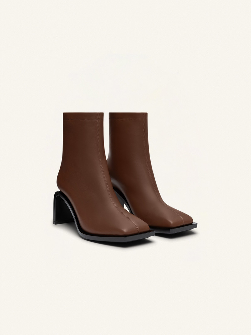 courrèges STREAM ZIPPED LEATHER ANKLE BOOTS outlook