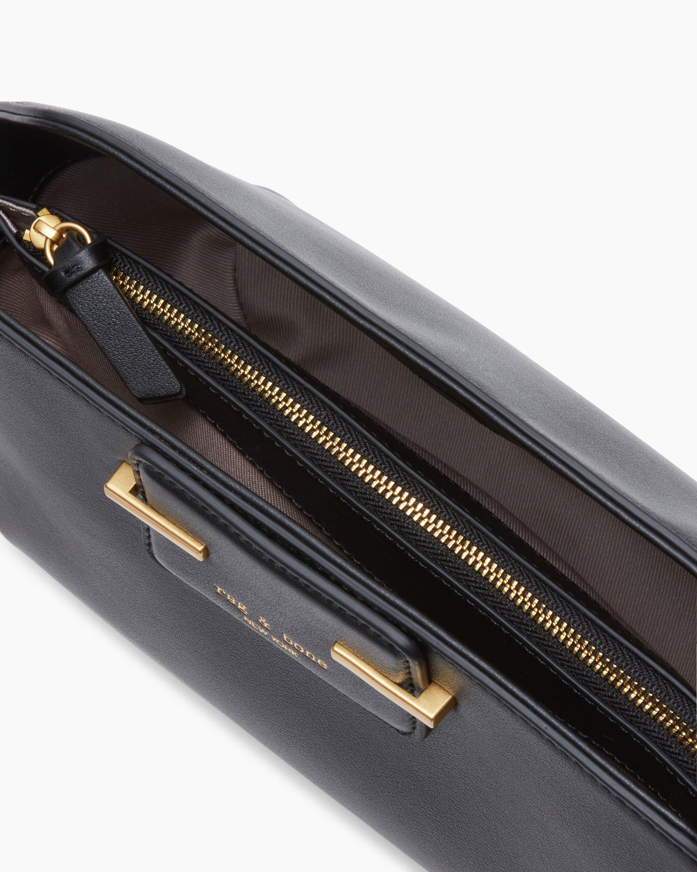 Realm Crossbody Bag
Leather - 5