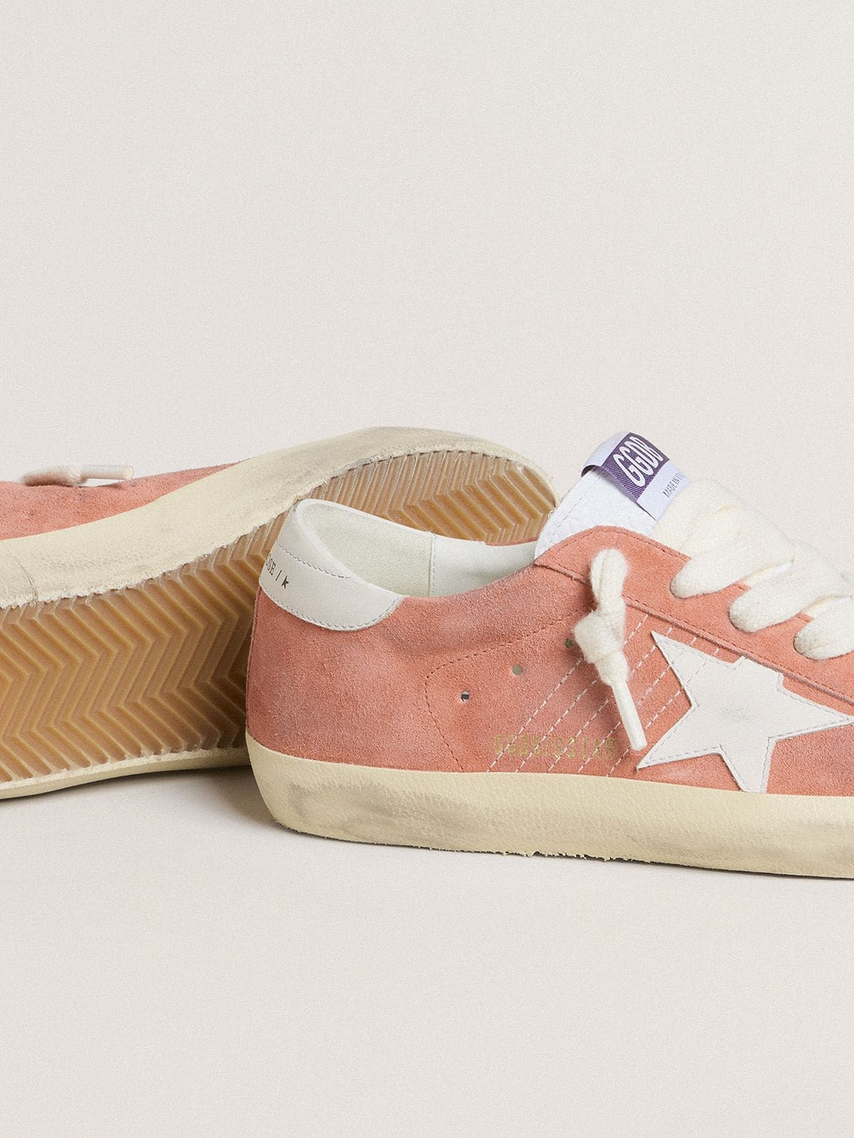 Women’s Super-Star in coral suede with white leather star and heel tab - 3