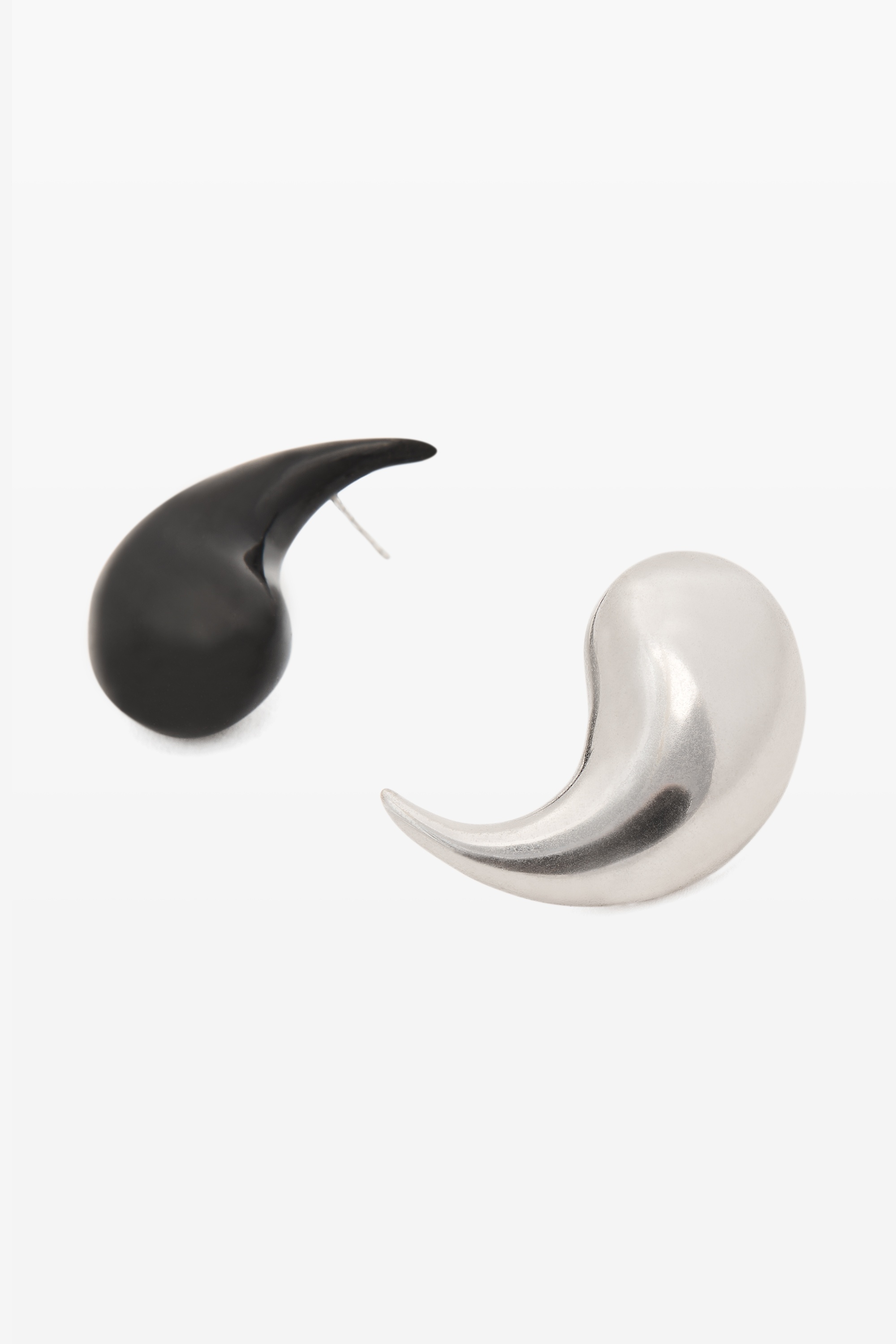YIN YANG EARRINGS IN METAL - 3