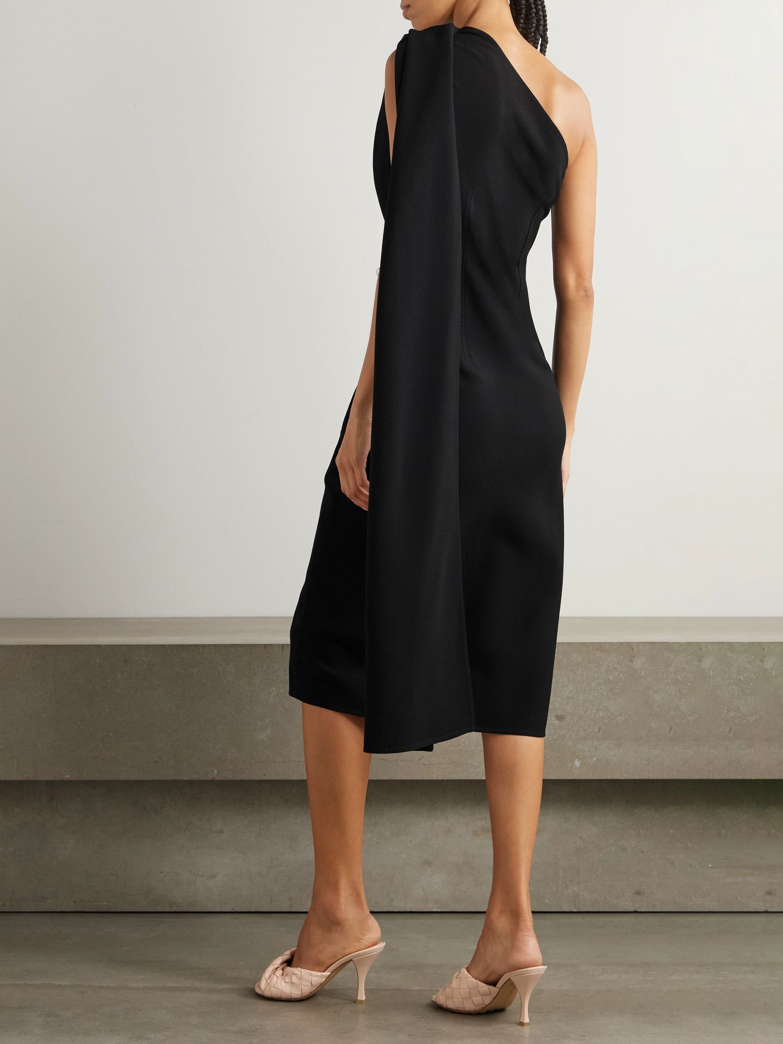 Cape-effect embellished one-shoulder crepe midi dress Black - 3