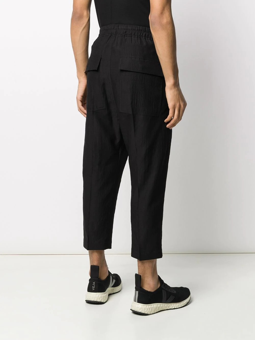 cropped drop crotch trousers - 4