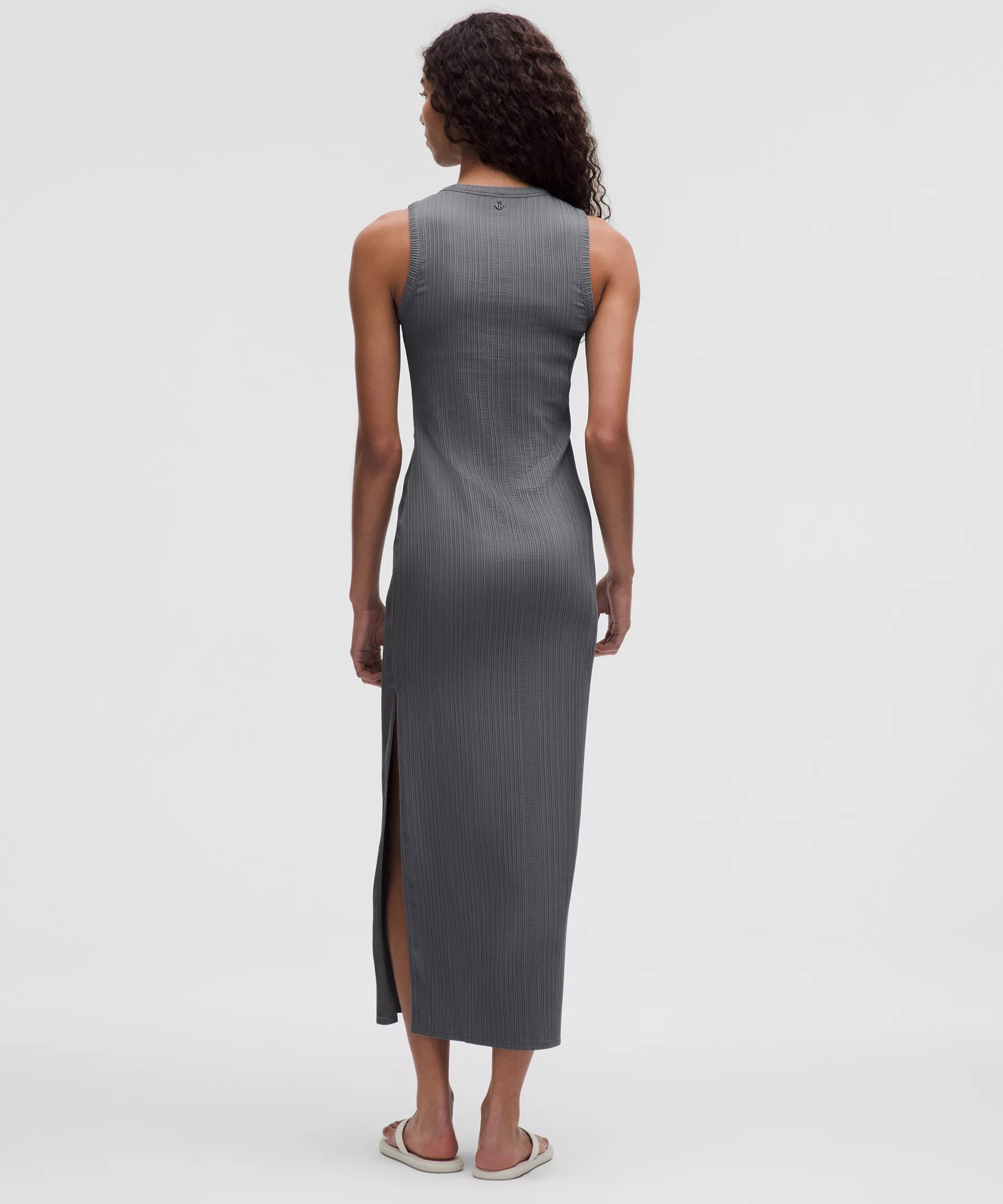 Sleeveless Pleated Stretch Maxi Dress - 2