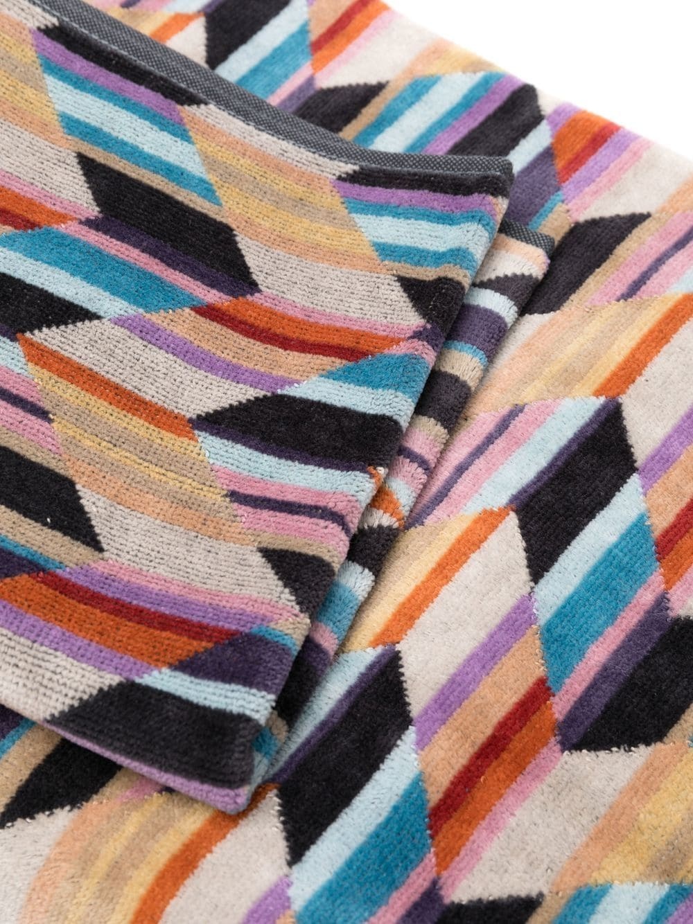 Brody zigzag pattern bath towel - 2