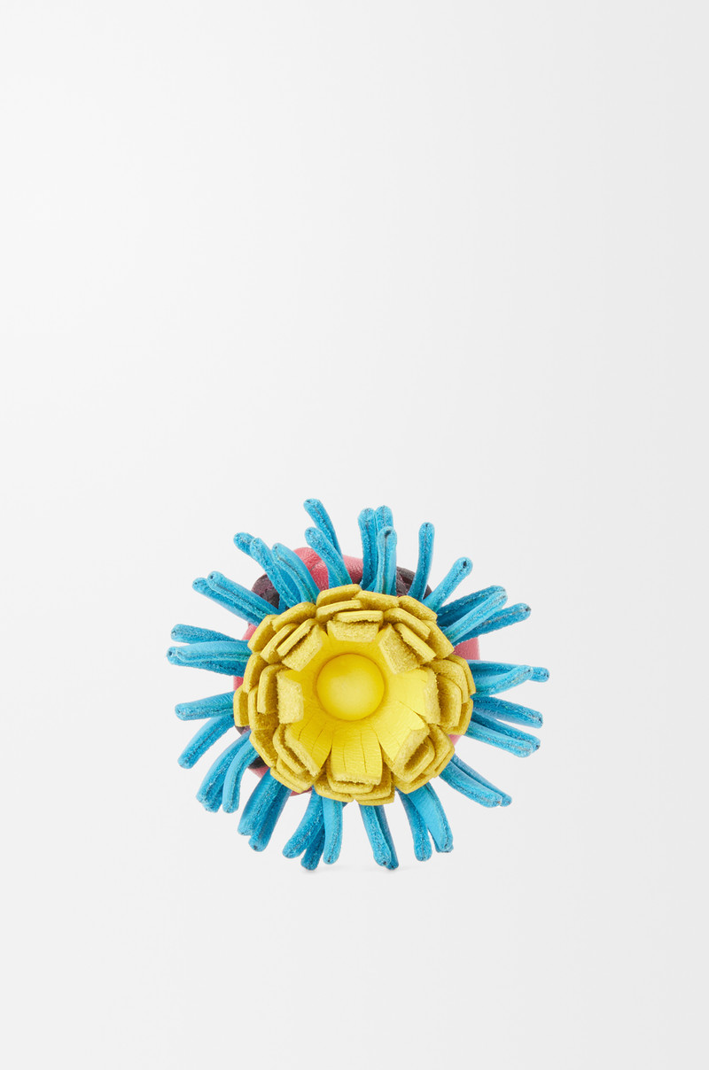 Cactus stud flower in classic calfskin 1