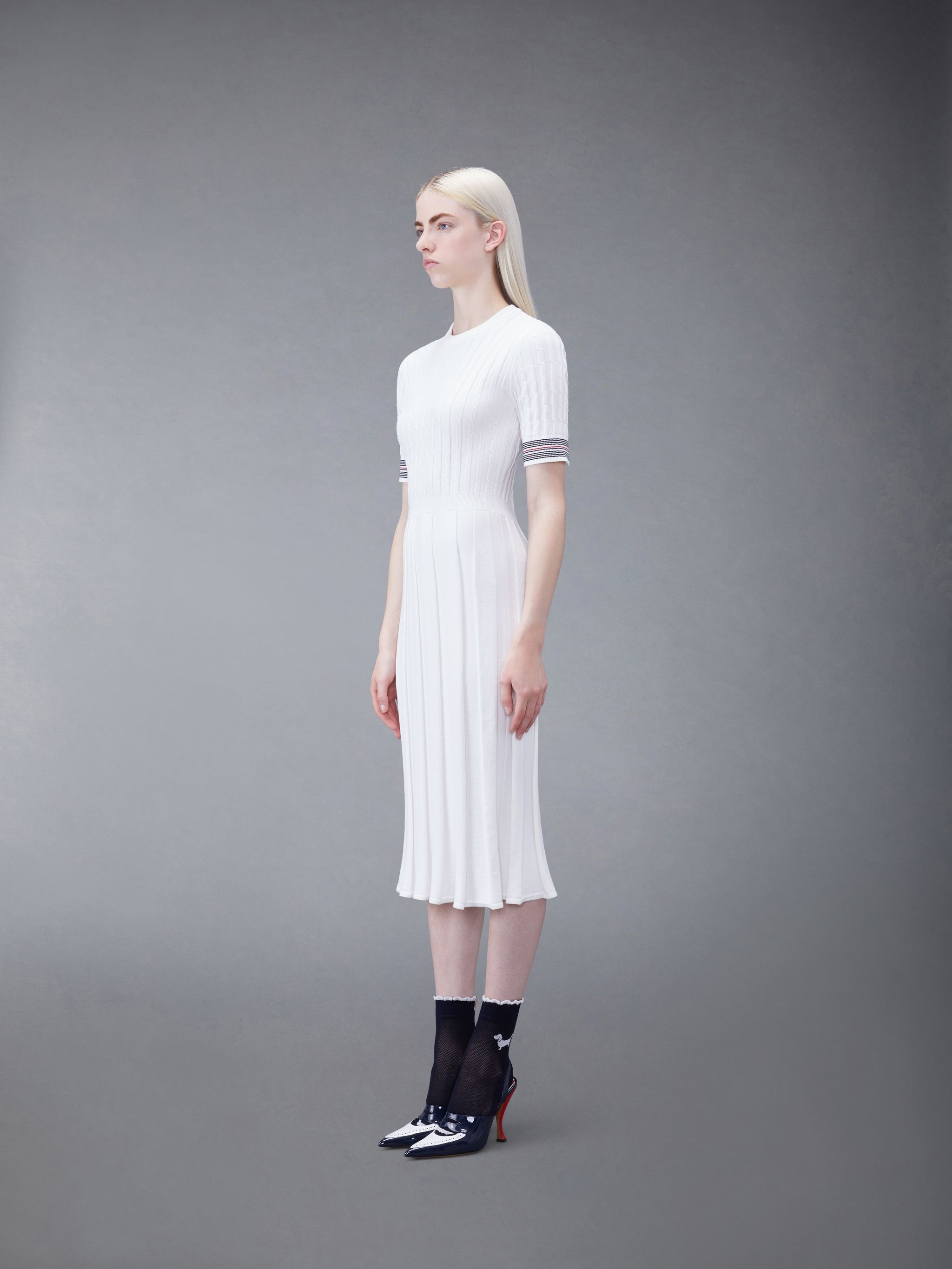 short-sleeve pleated dress - 2