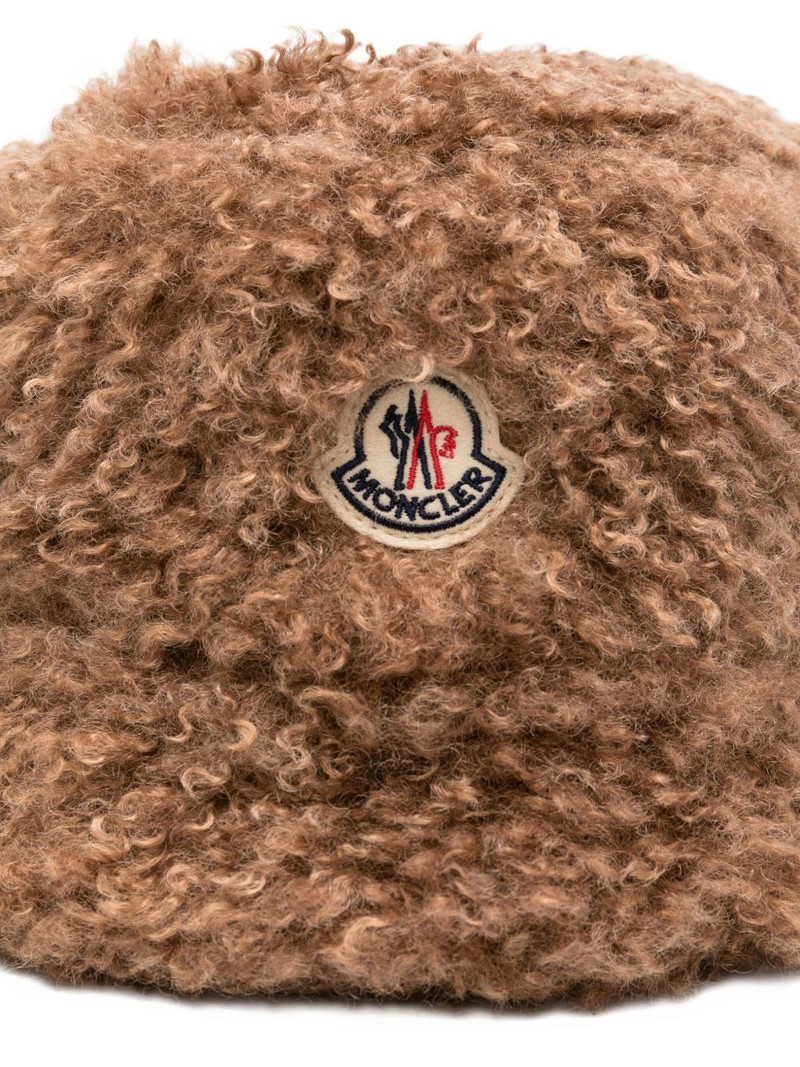 Teddy bucket hat 3