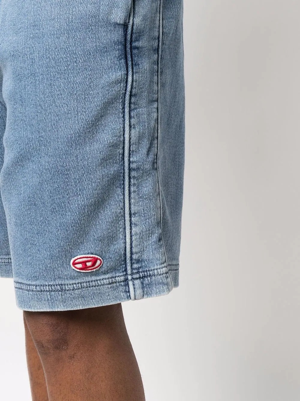 logo-patch denim shorts - 5