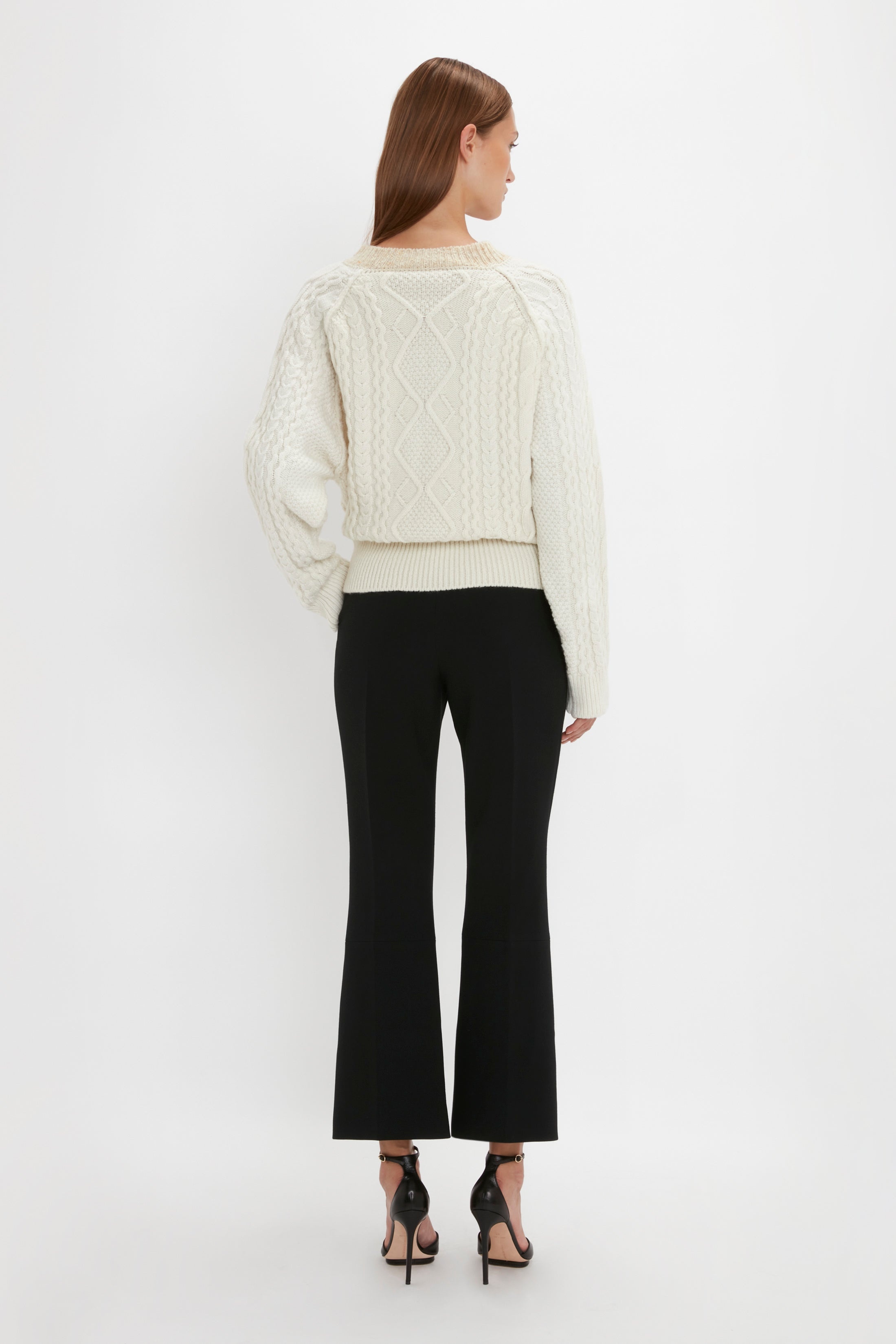 V-Neck Jumper In Natural - 4