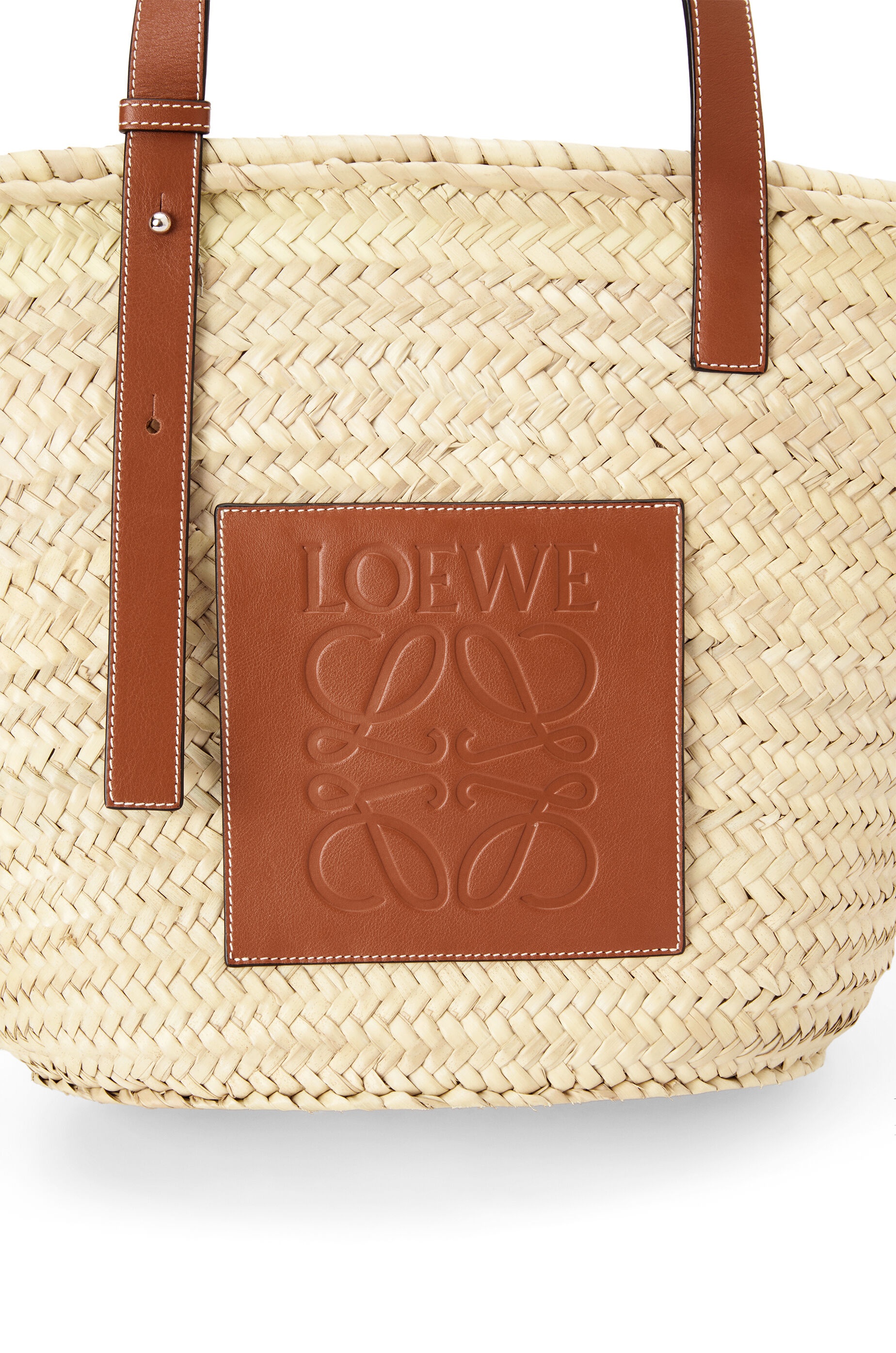 アナグラムチャーム付き PETAL BASKET BAG LOEWE アナグラムチャーム付き PETAL BASKET BAG LOEWE