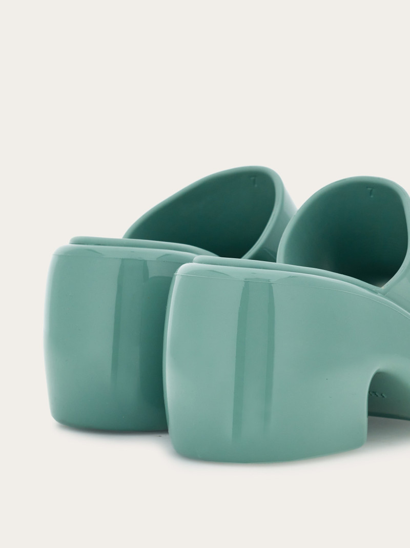 Chunky rubber slide 6