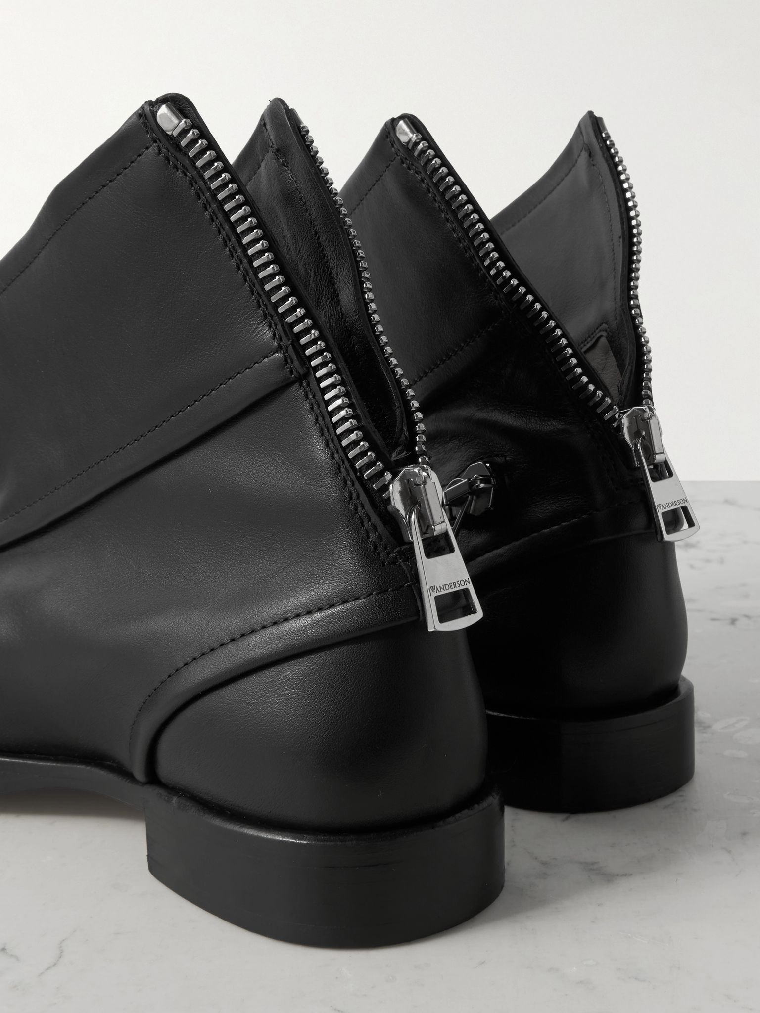 Zip-detailed leather ankle boots Black - 4