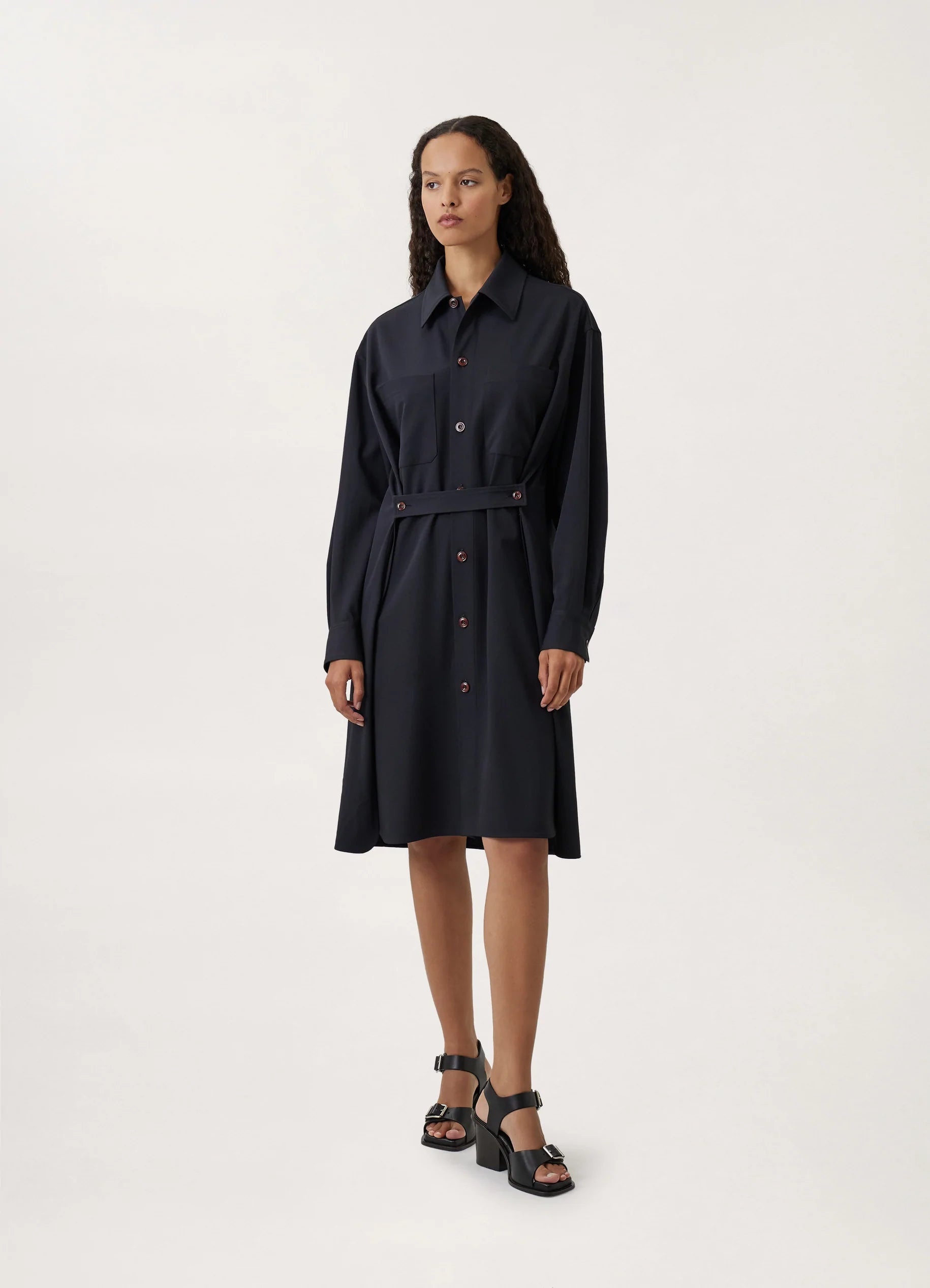 TWO POCKET SHIRT DRESS
LIGHT WOOL GABARDINE - 4