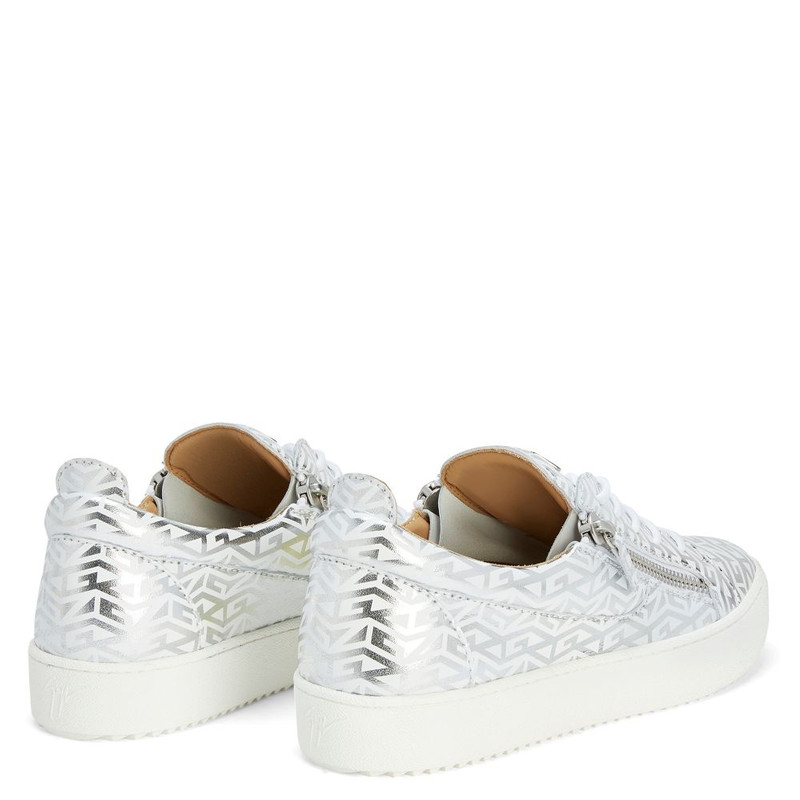 Gail Monogram 3