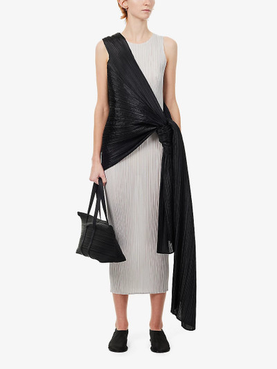 Pleats Please Issey Miyake Stole pleated knitted shawl outlook