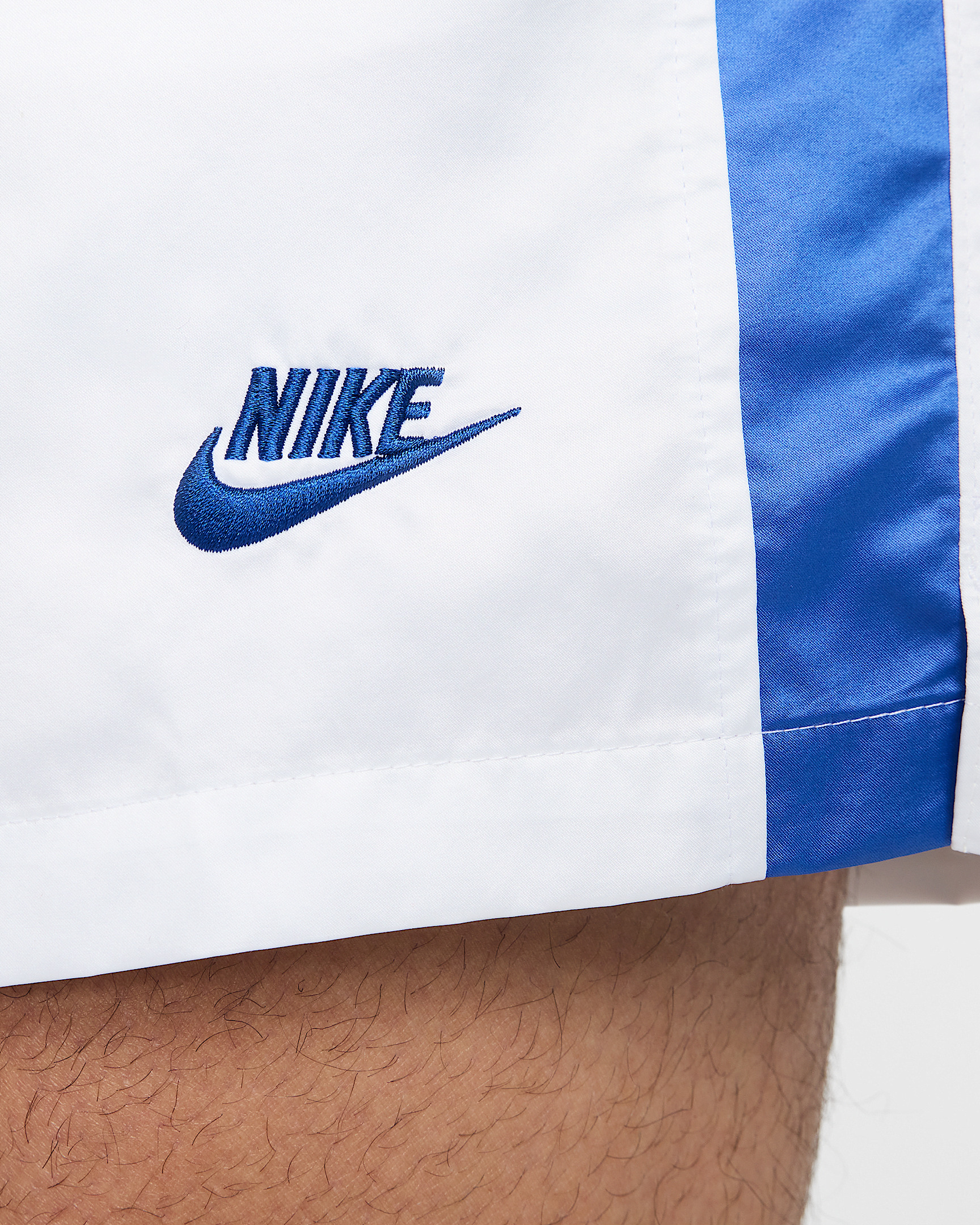 Nike Sportswear Club Men's Flow Football Shorts - 6