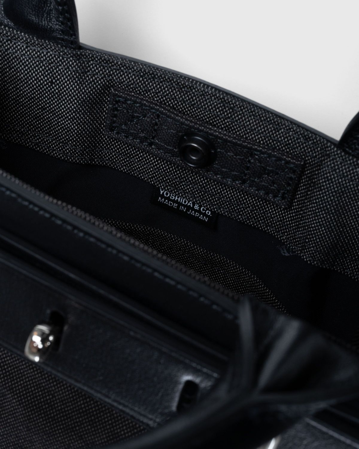 PORTER Porter-Yoshida & Co. – Fork 2-Way Tote Bag Black | REVERSIBLE