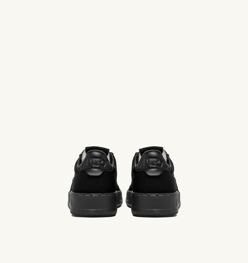 MEDALIST EASEKNIT LOW SNEAKERS IN BLACK FABRIC 3
