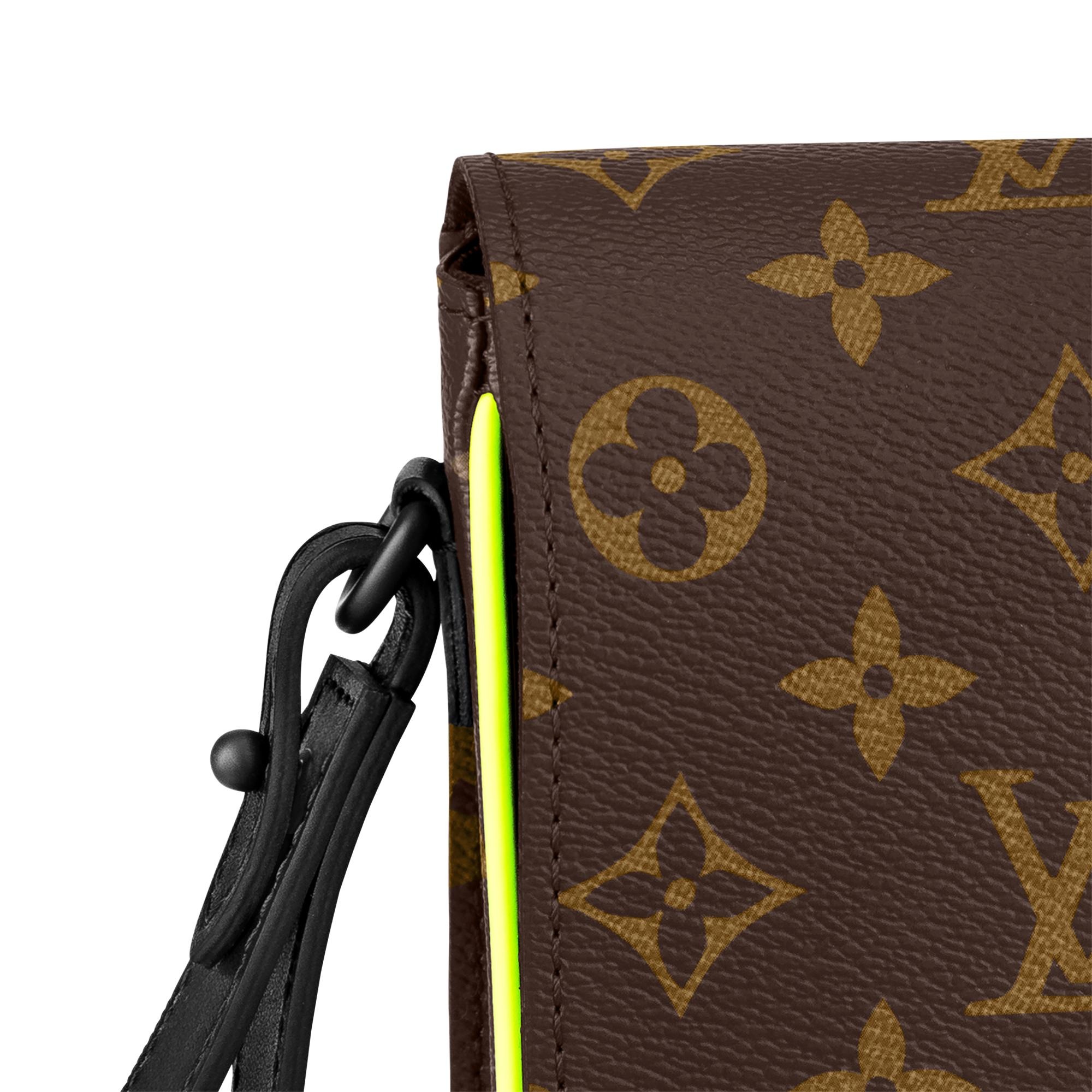 S Lock A4 Pouch 2