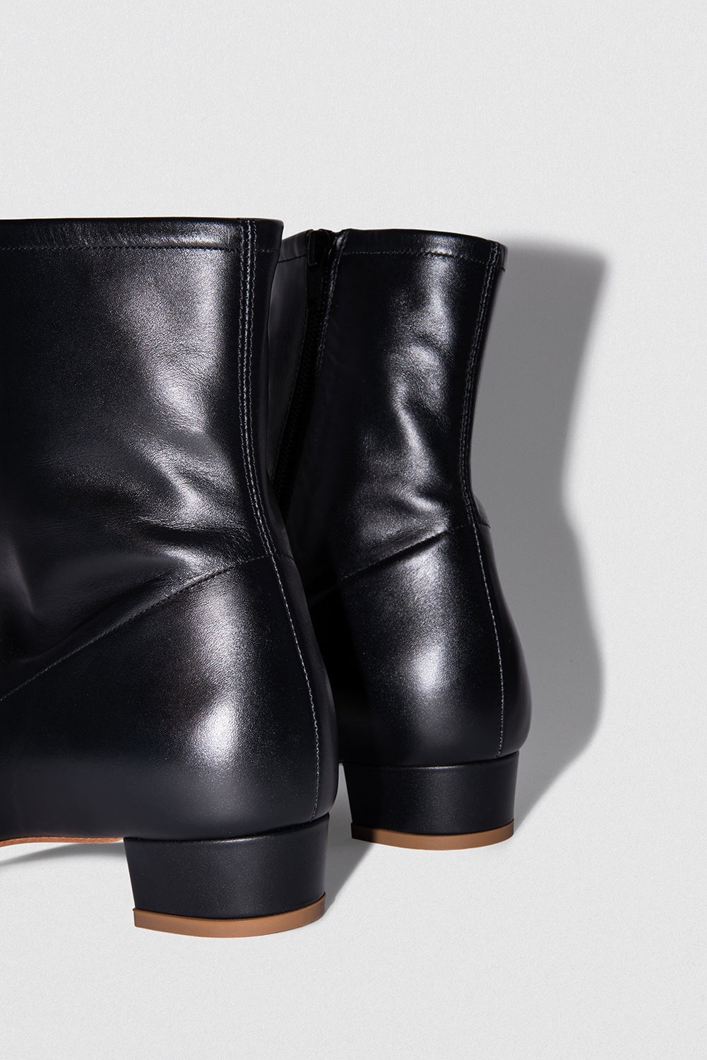 Este Black Leather Ankle Boot - 5