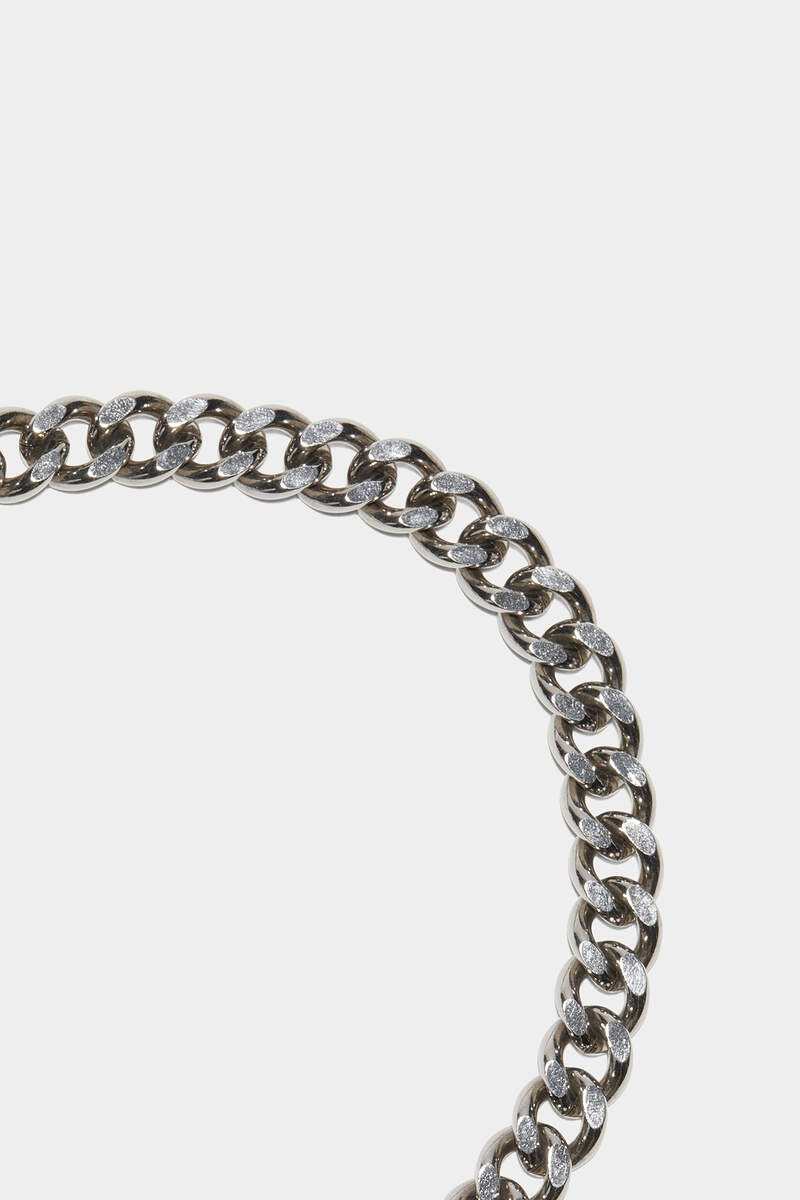 CHAINED2 CHOKER 3