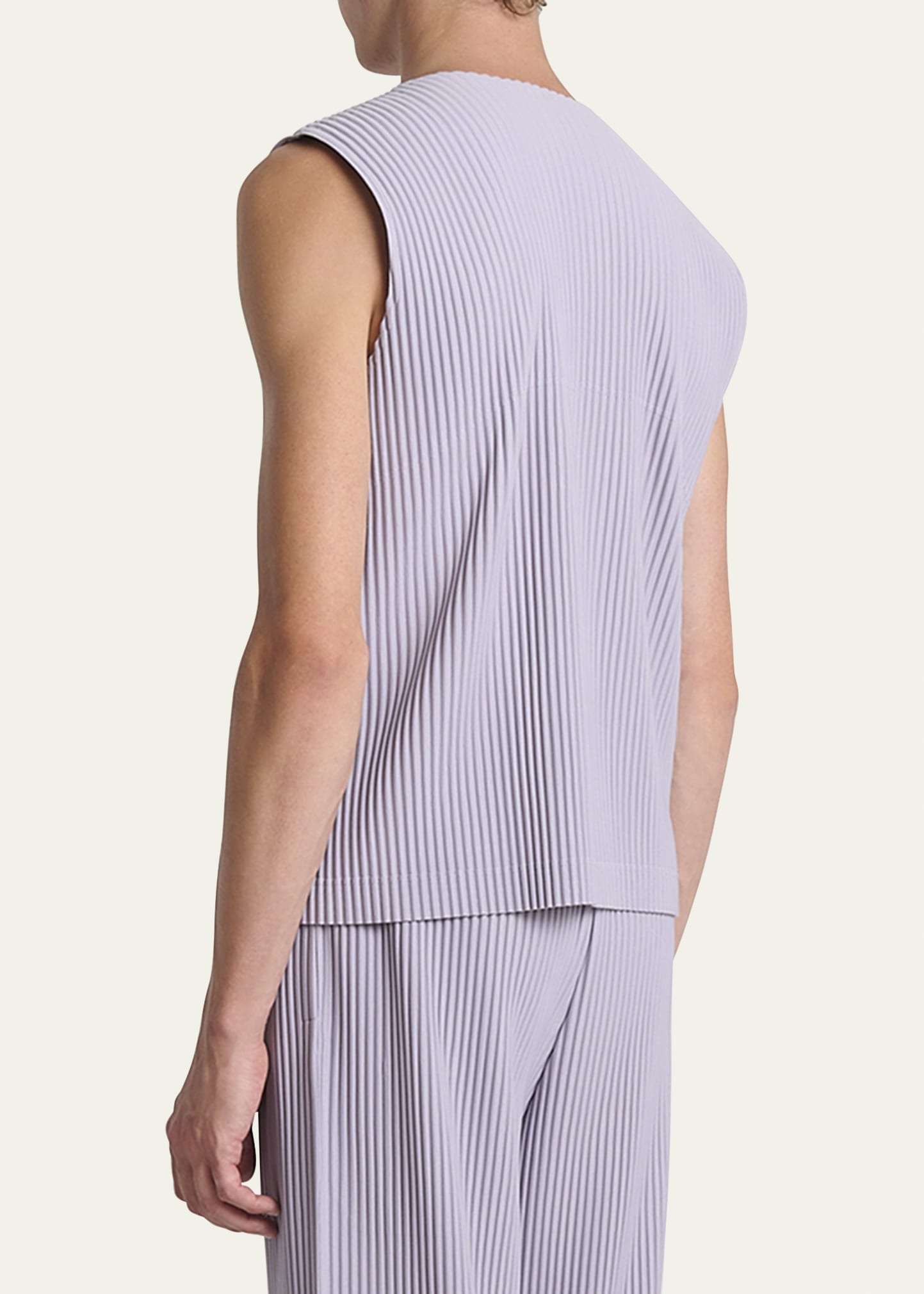 Men's Tailored Pleats Vest - 3