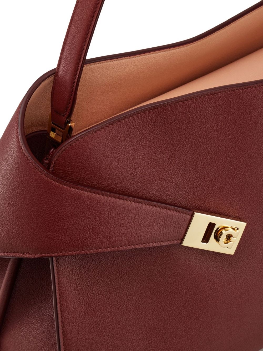 L Hug shoulder bag - 6