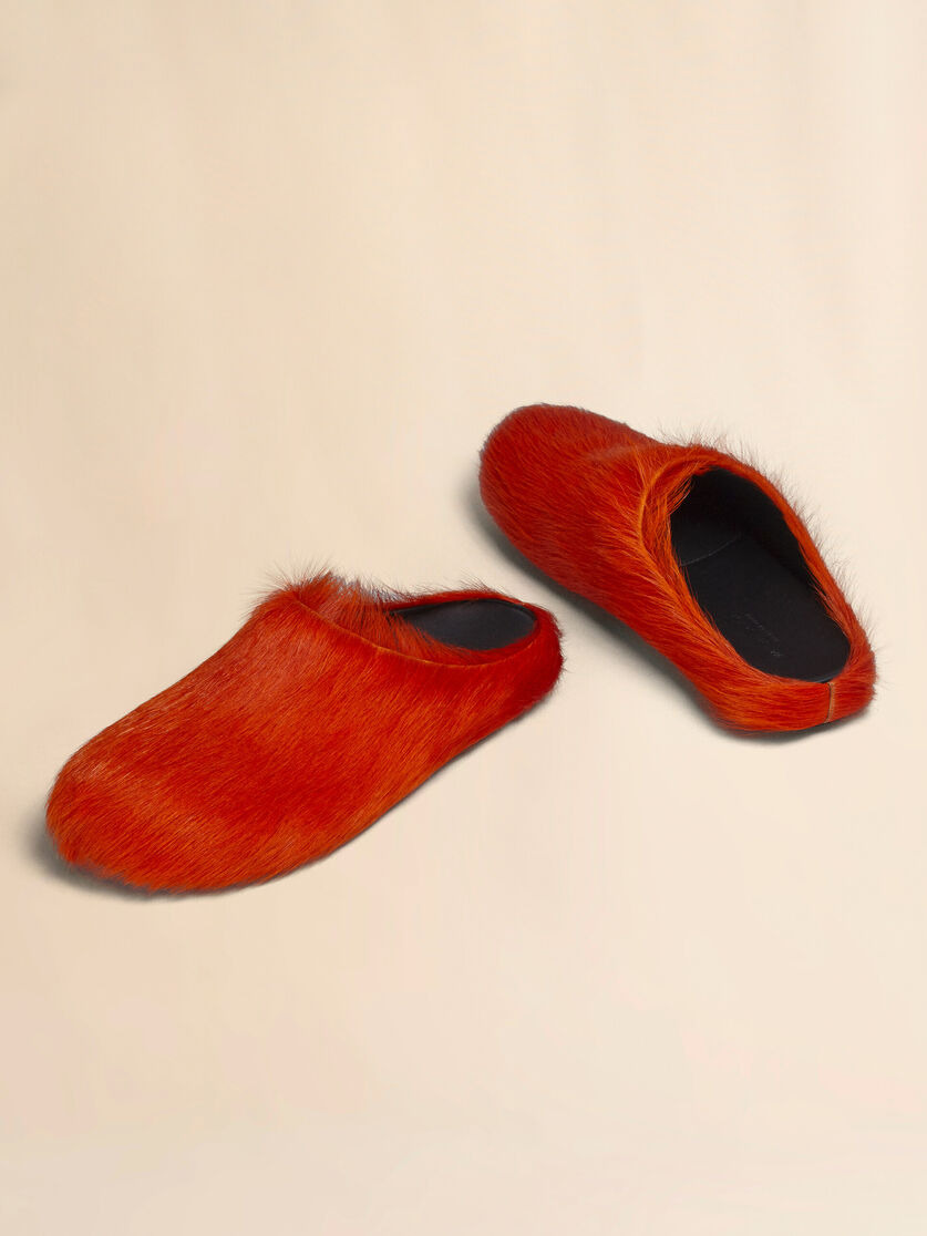 ORANGE LONG HAIR CALFSKIN FUSSBETT SABOT - 5