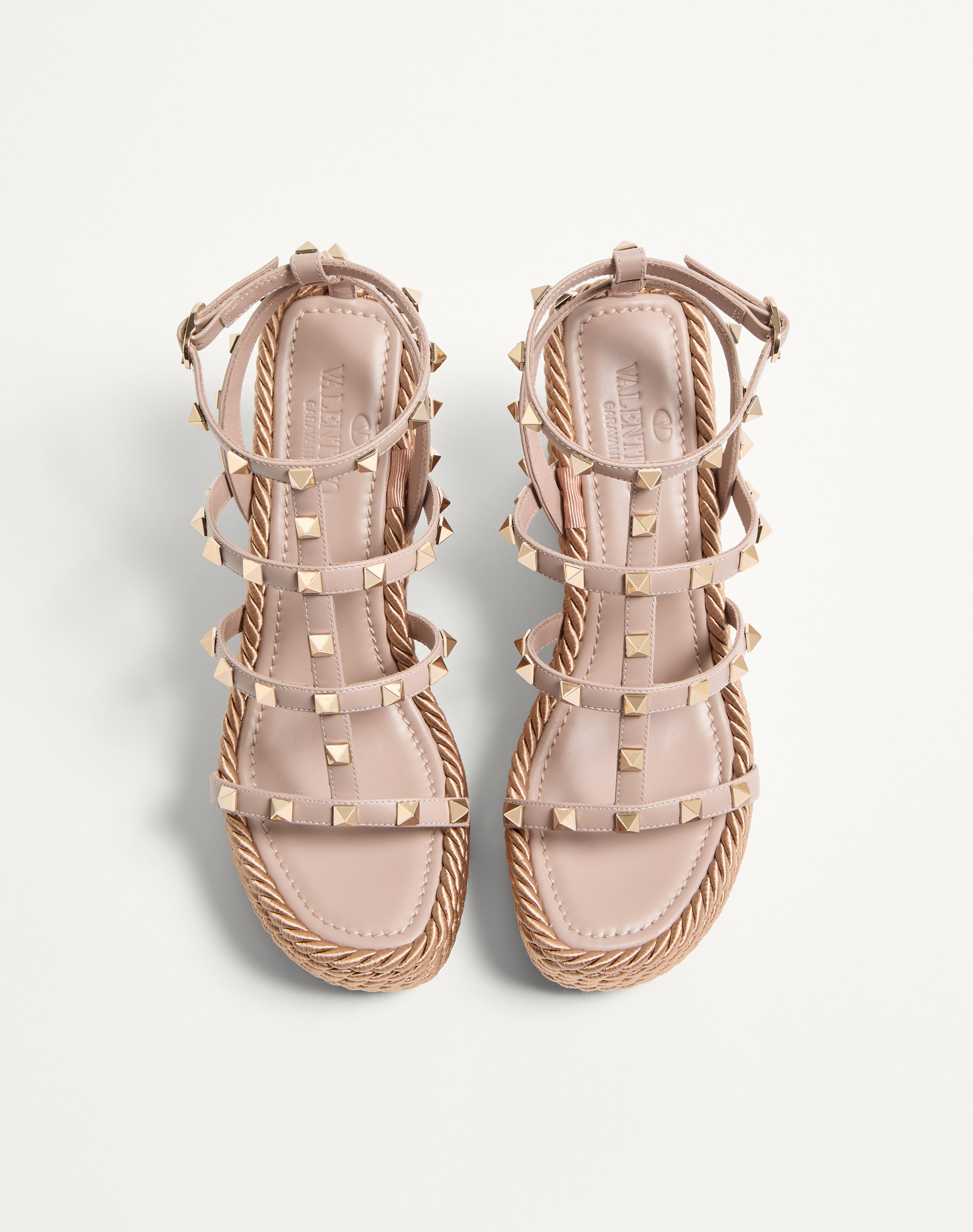ROCKSTUD ANKLE STRAP WEDGE SANDAL IN CALFSKIN LEATHER 95 MM - 4