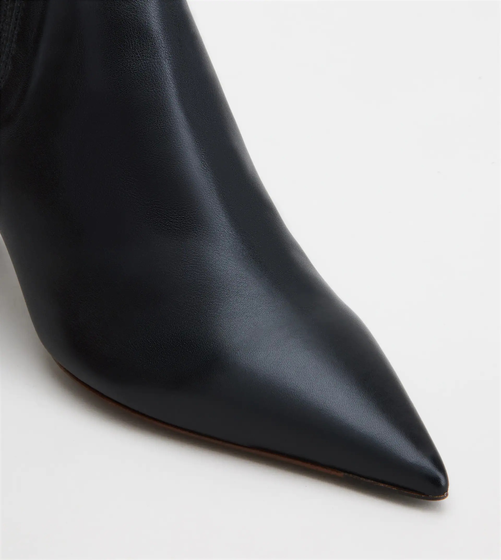 ANKLE BOOTS IN LEATHER - BLACK - 5
