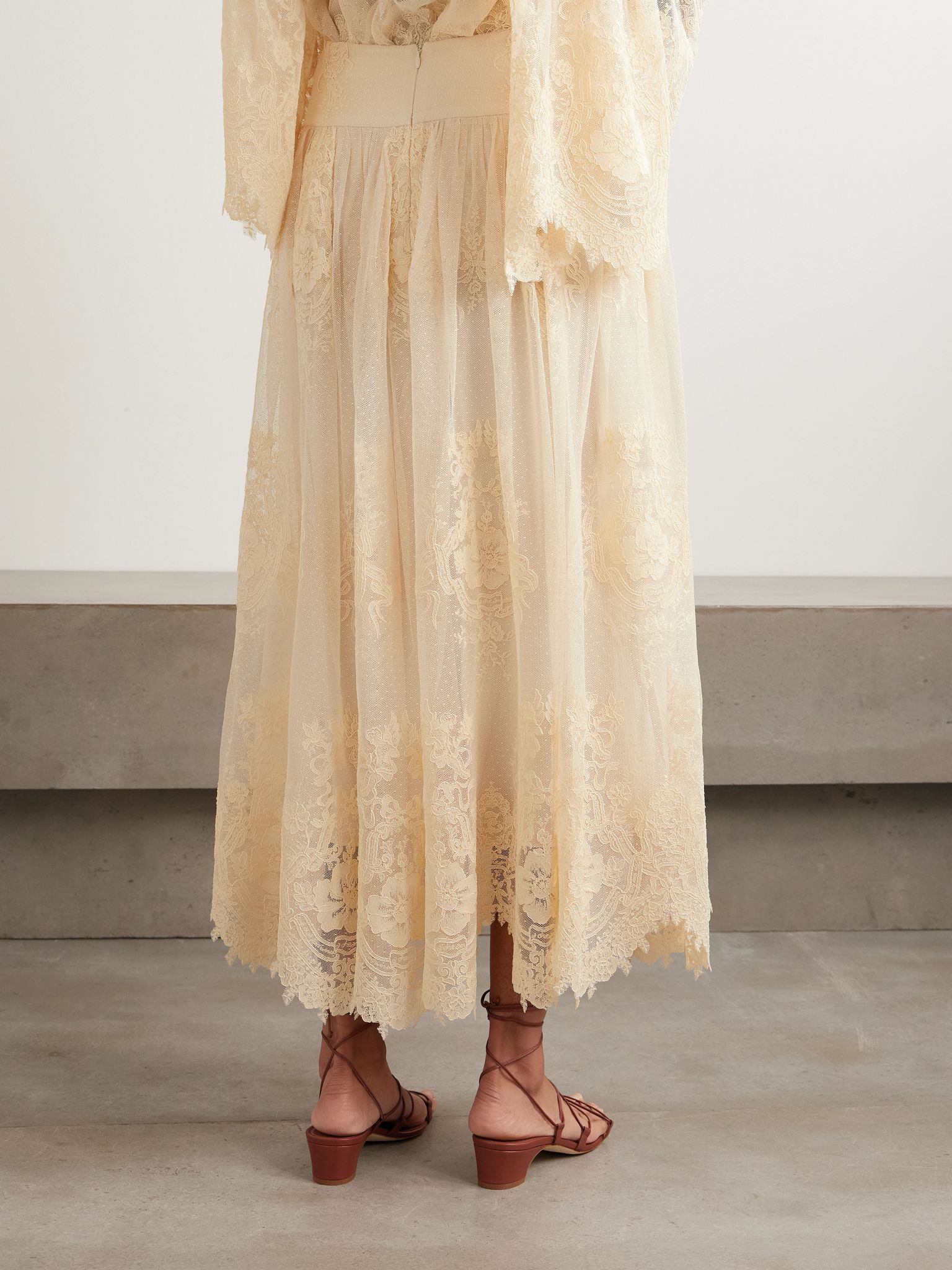 Hypnotic gathered flocked lace maxi skirt Cream - 3