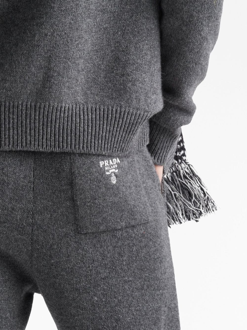 logo-embroidered knitted cashmere trousers - 5
