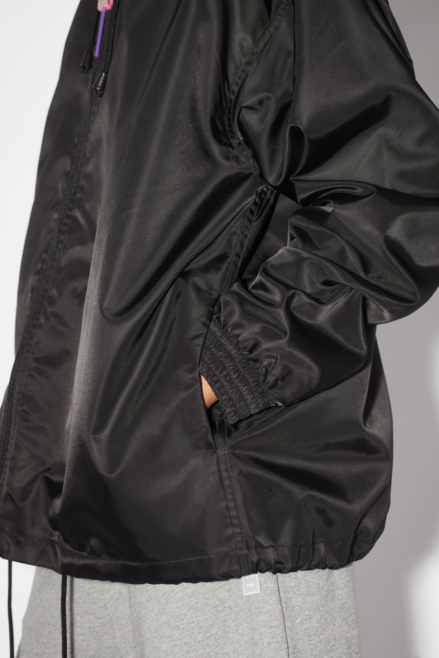 Hooded nylon jacket - Black - 6