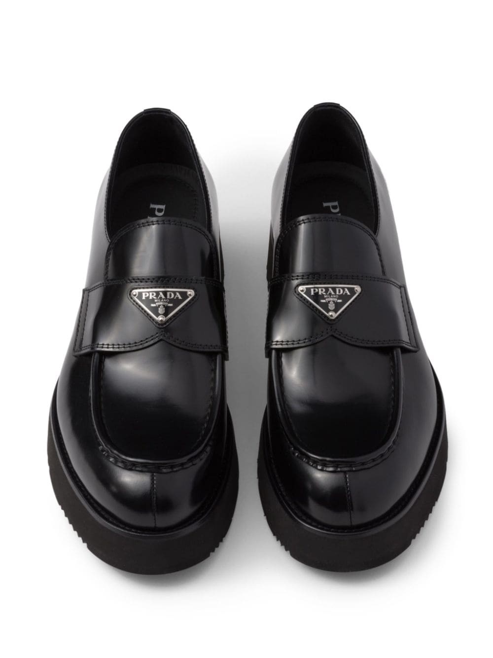 logo-plaque brushed leather loafers - 4