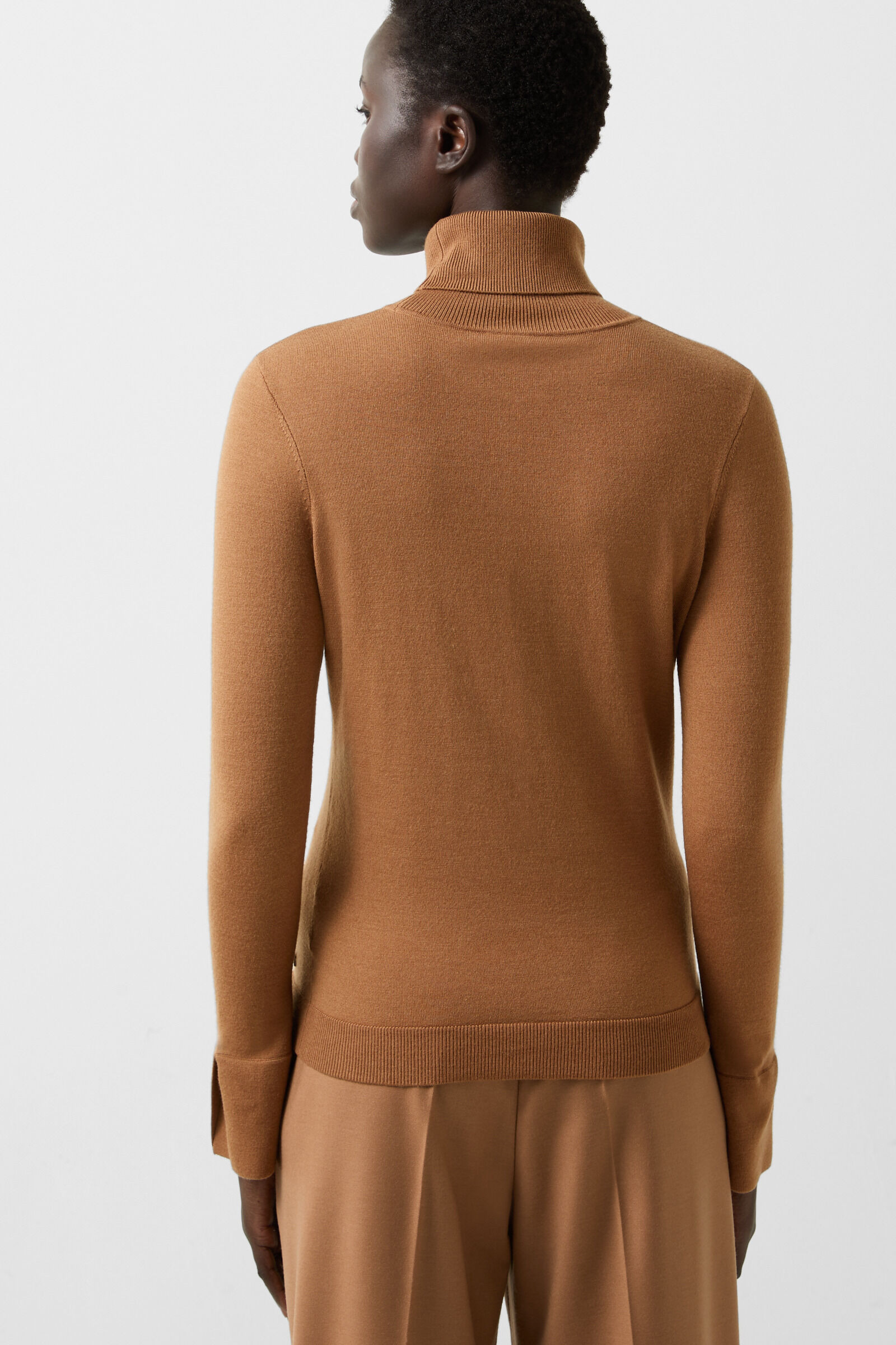 Vinny turtleneck pullover in Hazel - 3