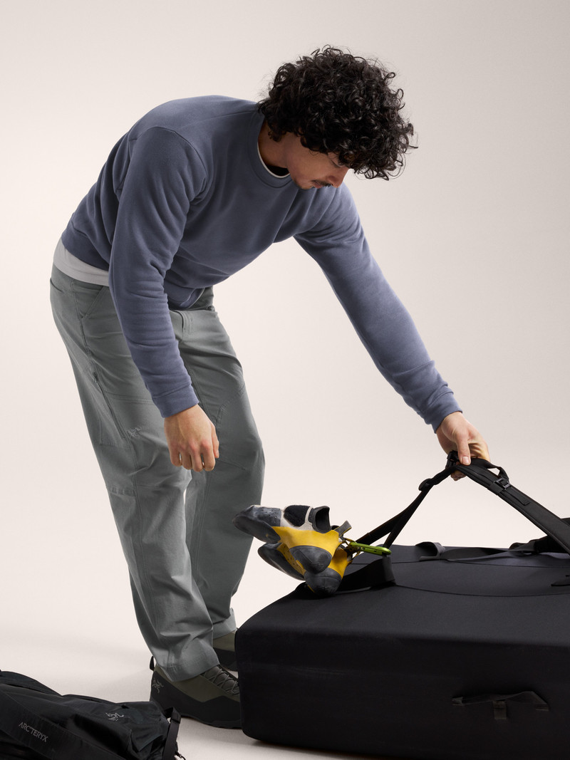 Arc'teryx Emblem Fleece Crew Neck Pullover outlook