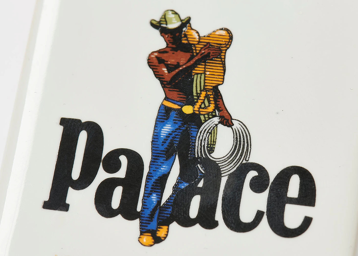 Palace Saves Ceramic Ashtray White - 3