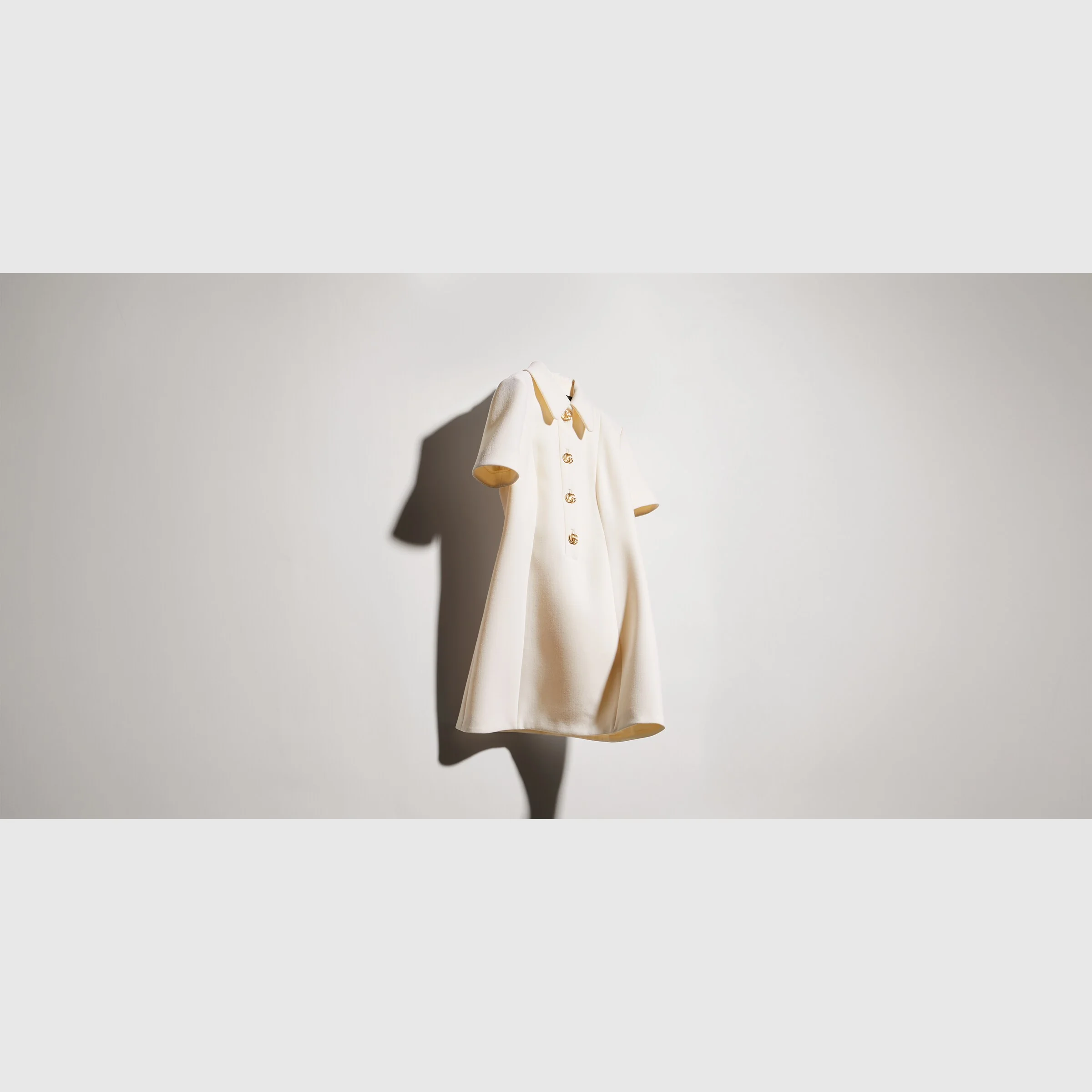 Crêpe wool dress with Double G button - 1