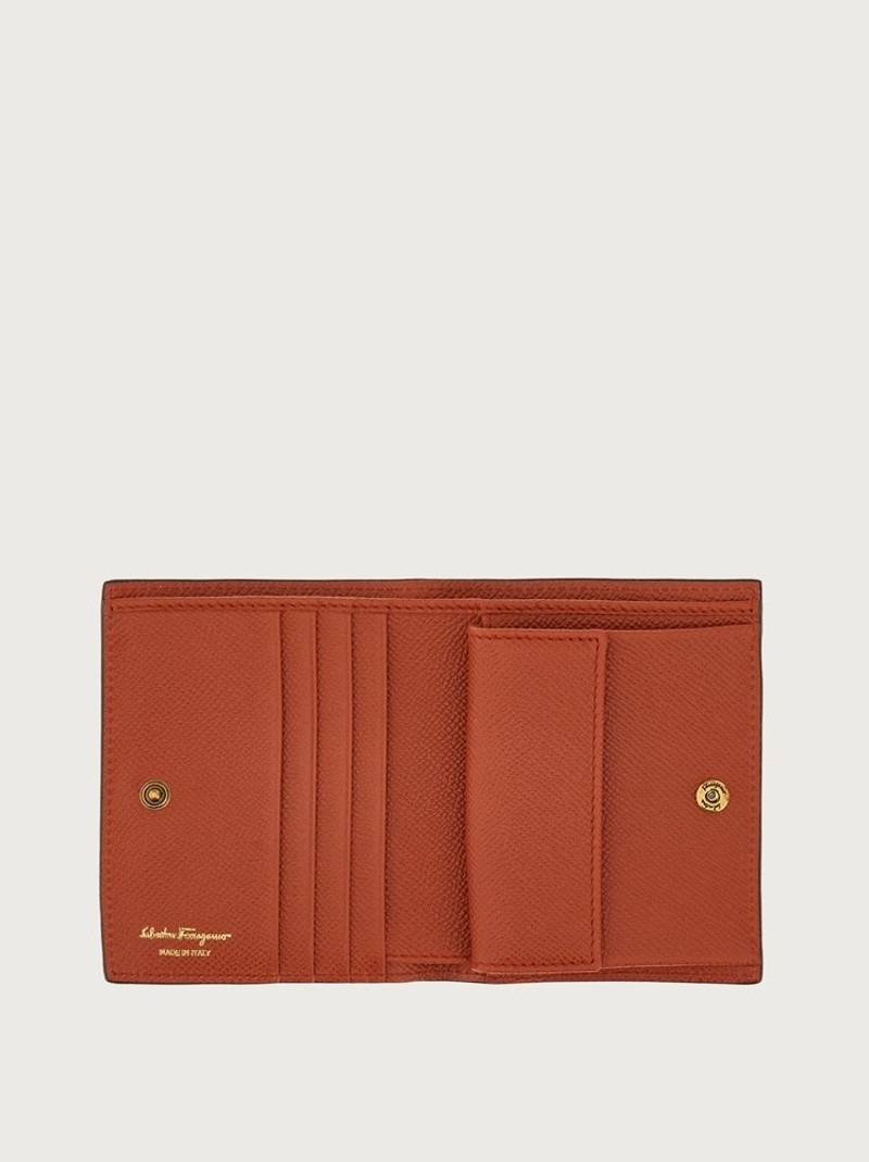 FERRAGAMO GANCINI COMPACT WALLET outlook