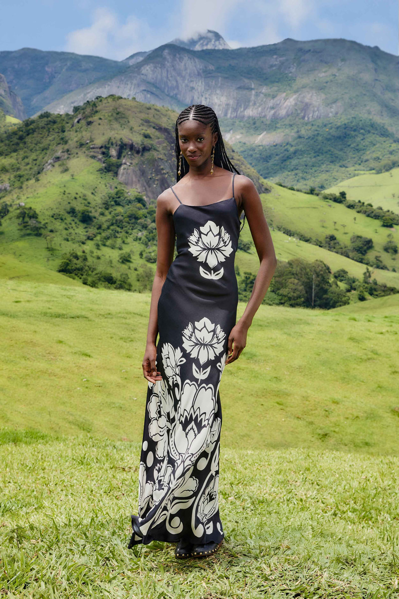 FARM RIO Black & White Floral Arabesque Slip Lenzing� Ecovero� Viscose Maxi Dress outlook