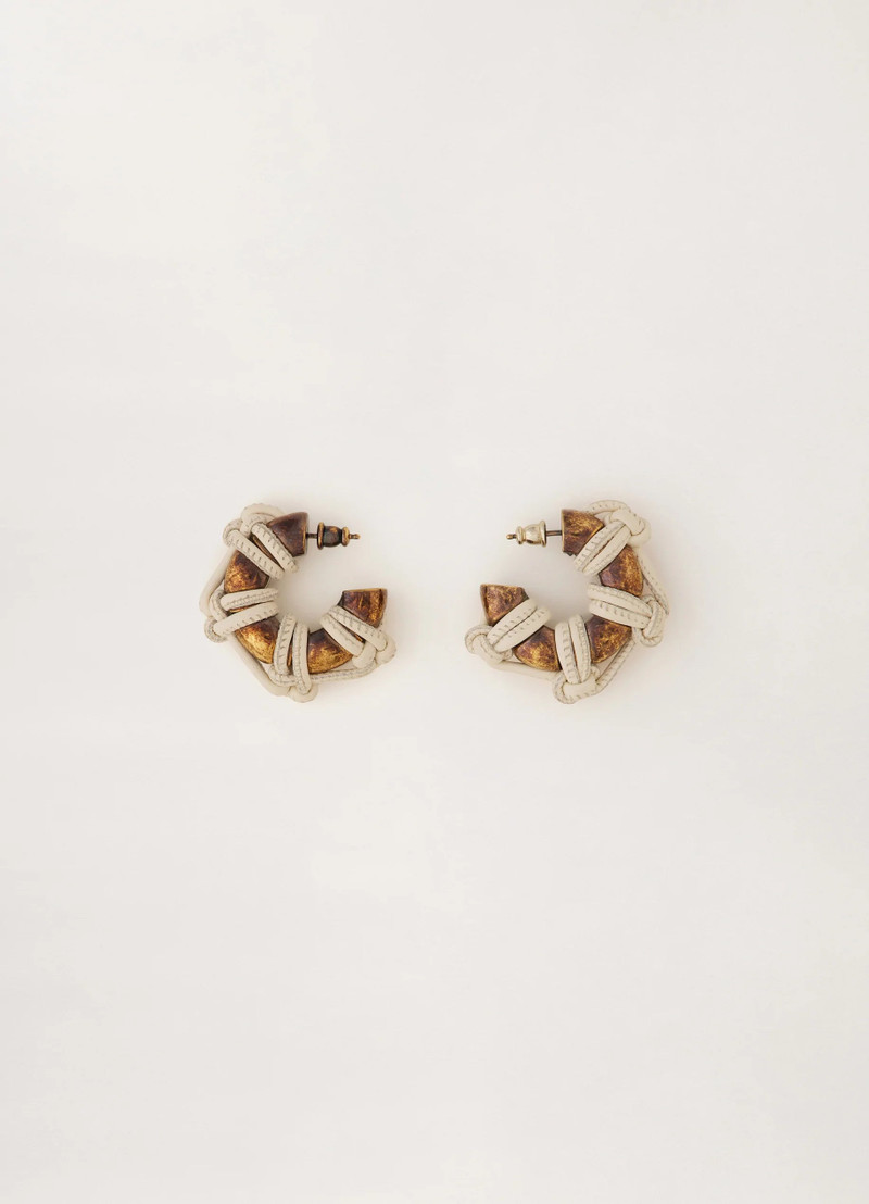 TIED UP HOOPS
BRASS 1