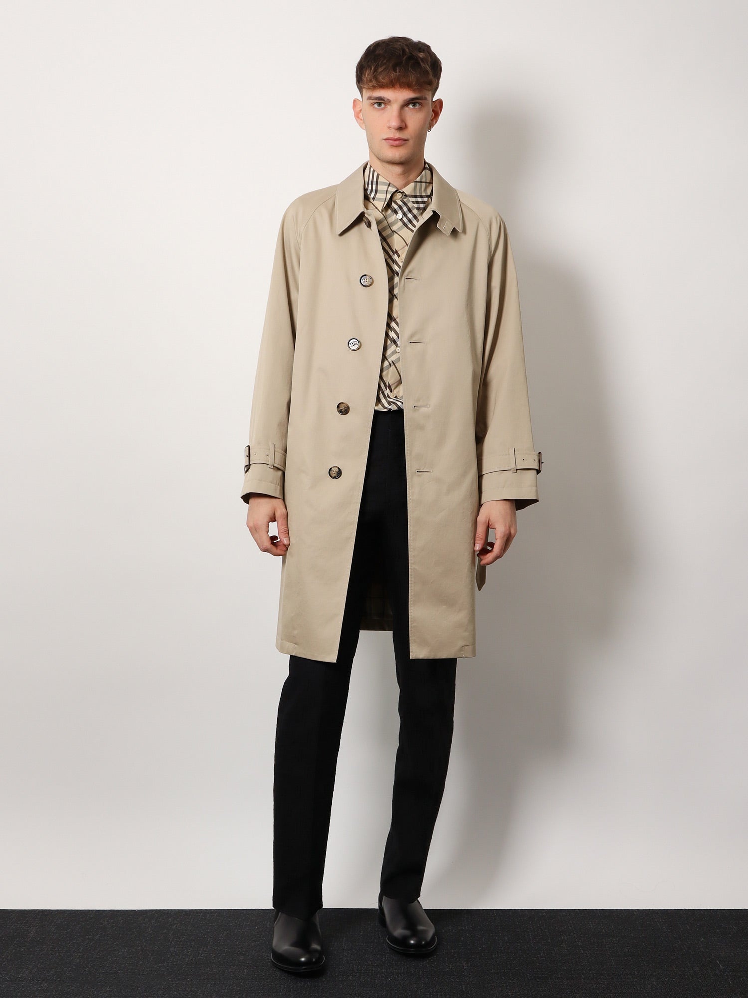 トレンチコート BURBERRY Organic cotton trench with check lining Long Check Lapel Gabardine Trench Coat in Honey - Women