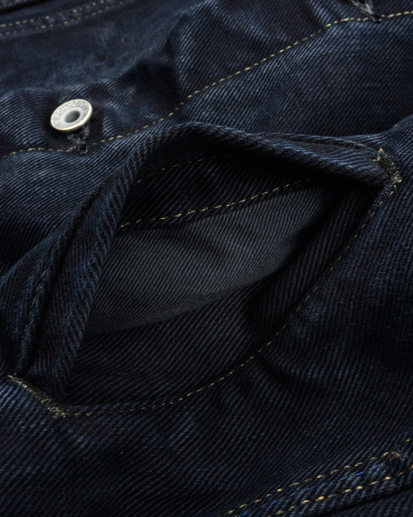 IH-526Lod 19oz Left-Hand Twill Selvedge Denim Type III Jacket -  Indigo Overdyed Black - 11