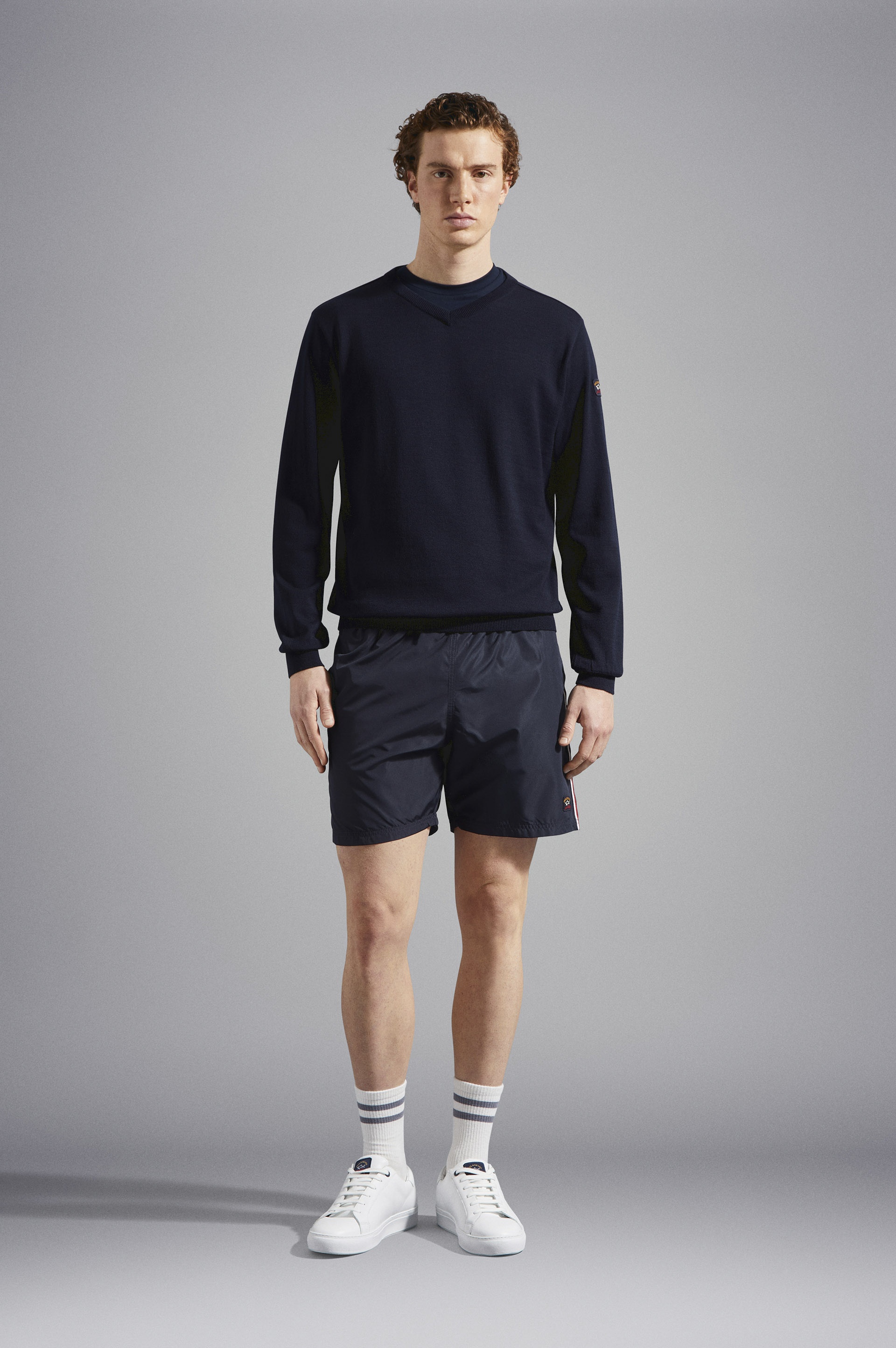 MERINO WOOL V-NECK WITH ICONIC BADGE - 2