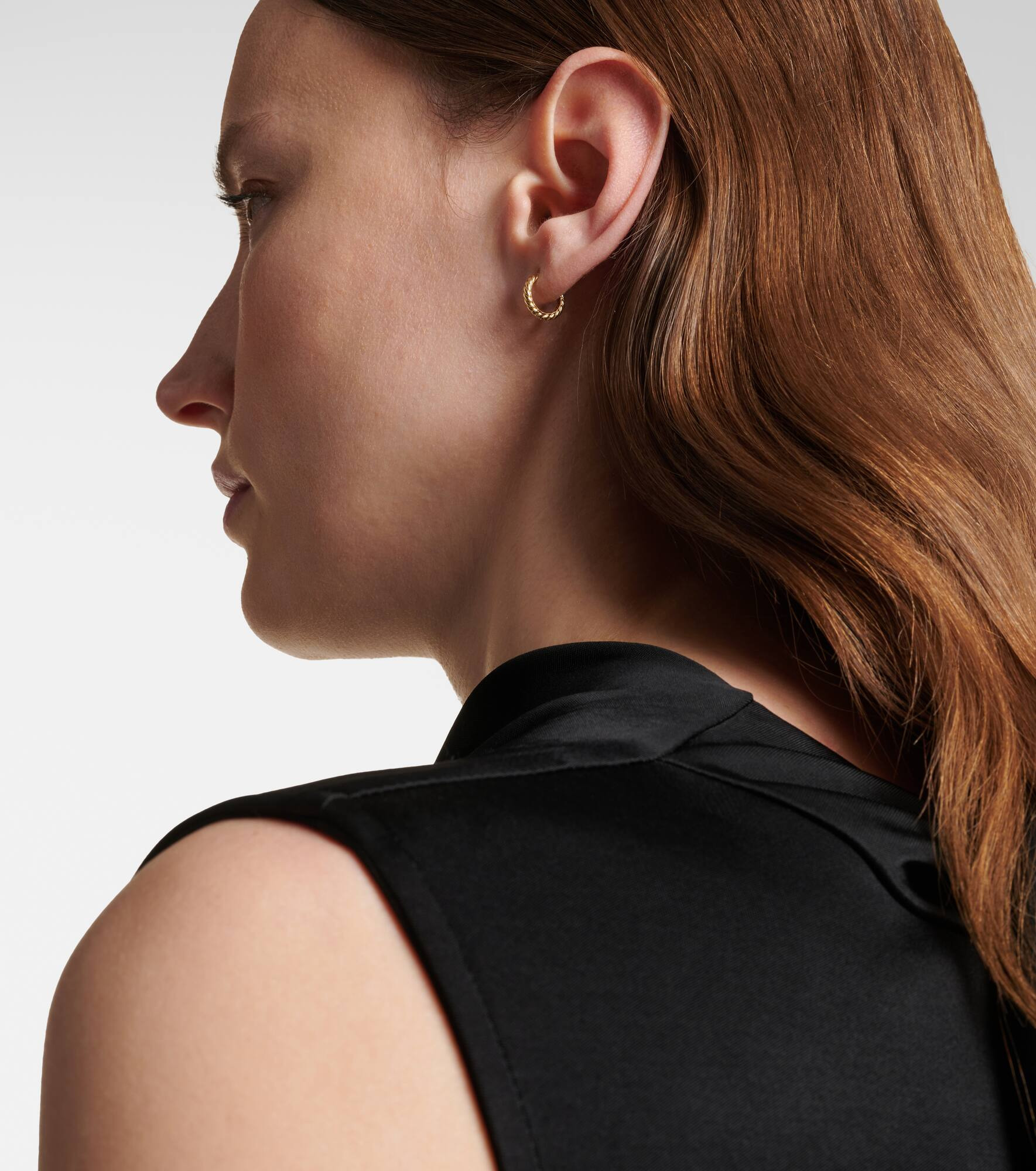 Sculpted Cable Micro 18kt gold hoop earrings - 3