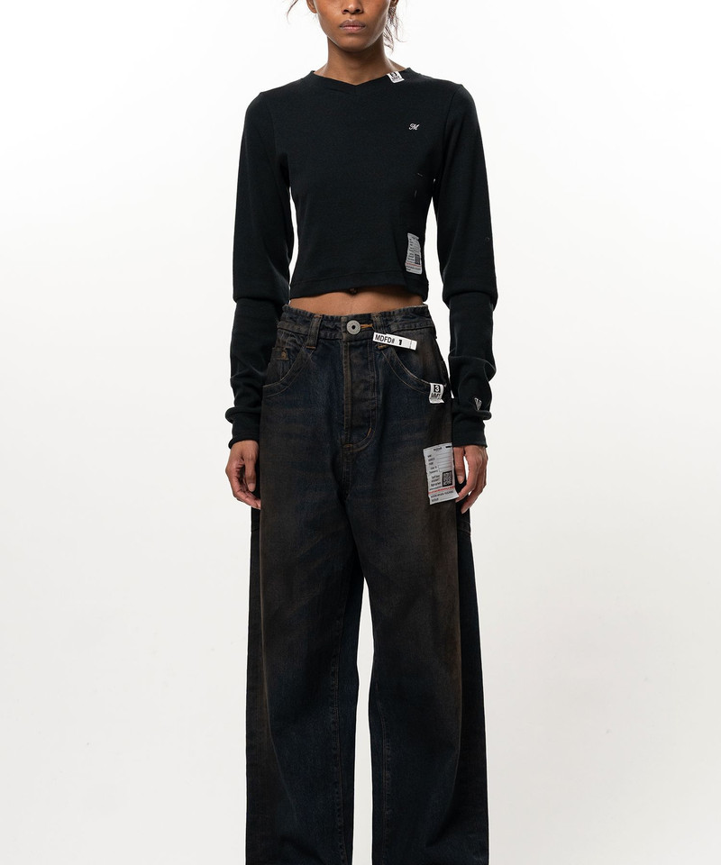 V-Neck Cropped Long Sleeve T-Shirt 11