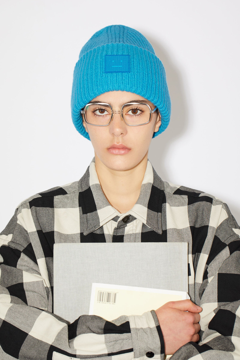 Acne Studios Large face logo beanie - Sapphire blue outlook