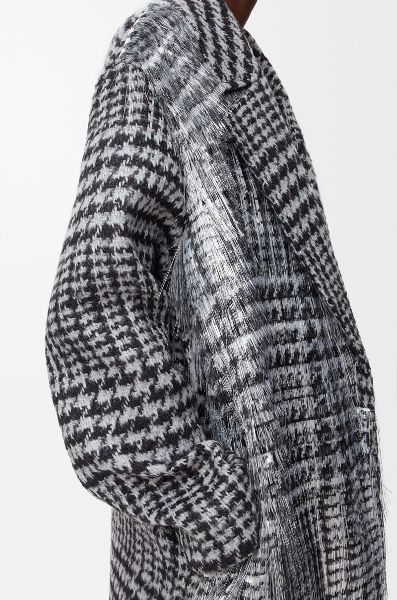 Coat in wool and mohair blend 4