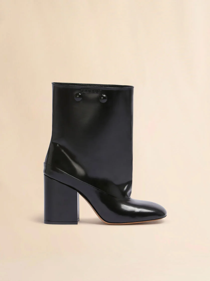 BLACK LEATHER TRUNKAROO ANKLE BOOT - 1